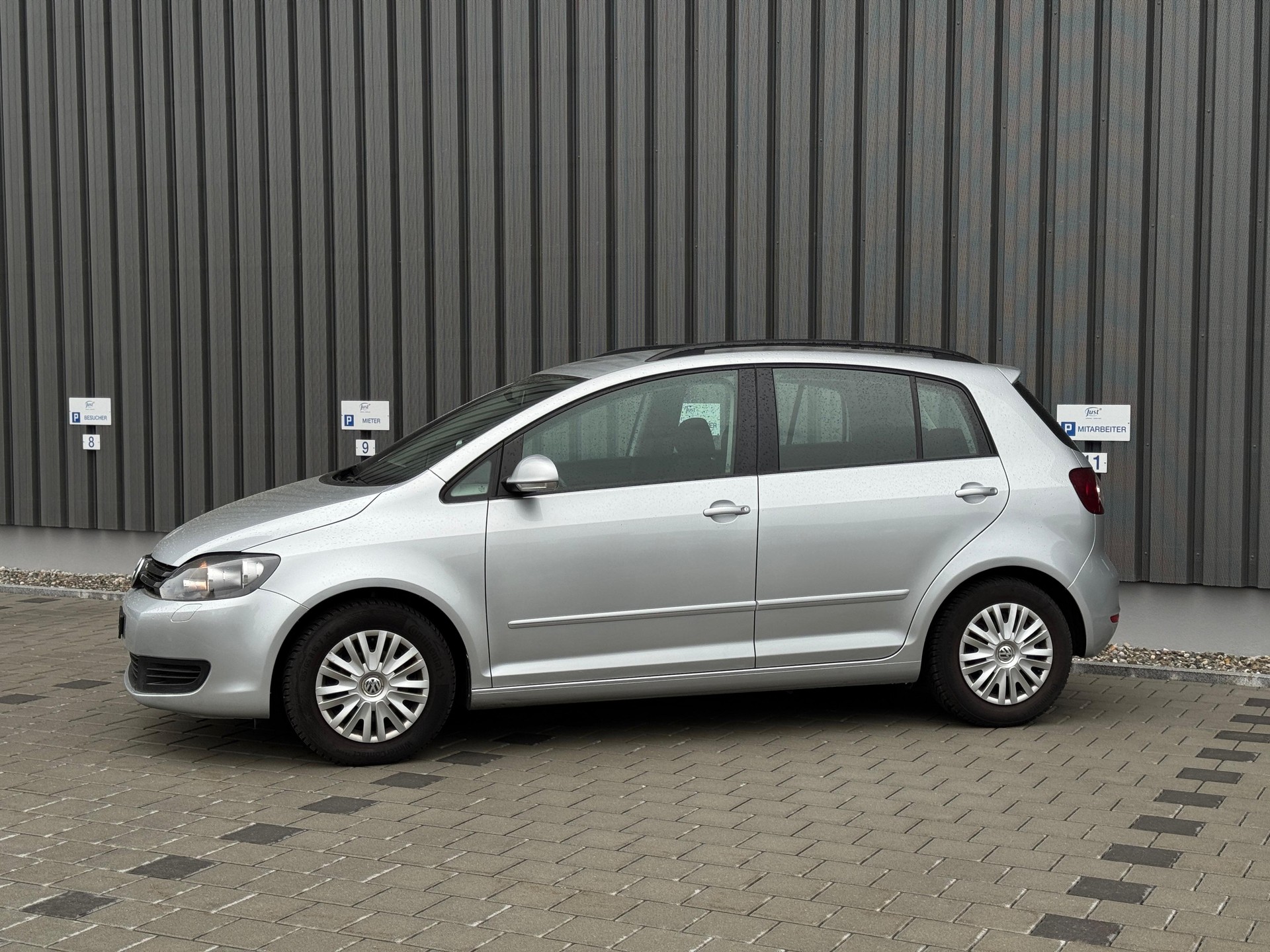VW Golf Plus 1.4 16V Trendline-image-2