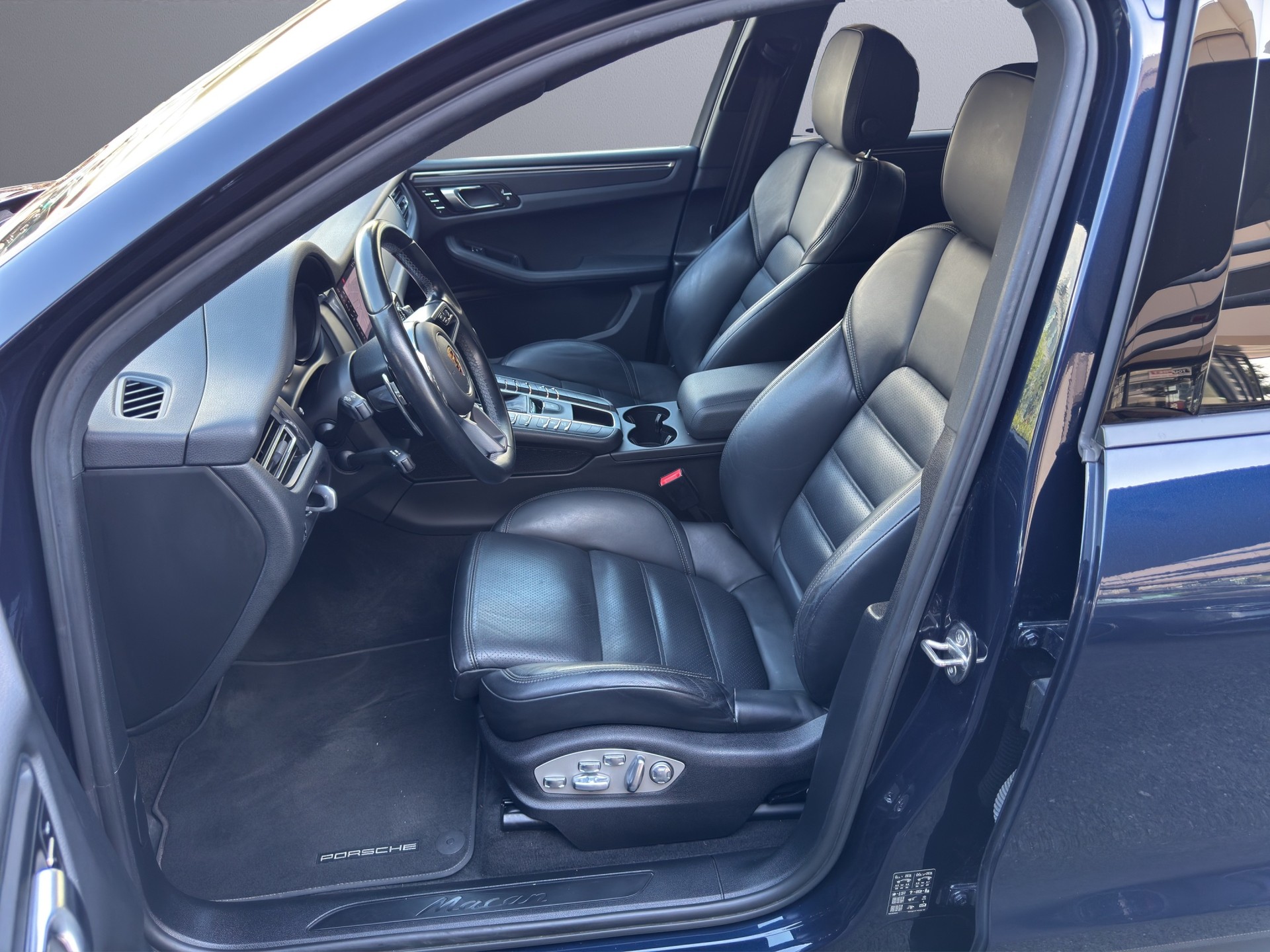 PORSCHE Macan PDK-image-10