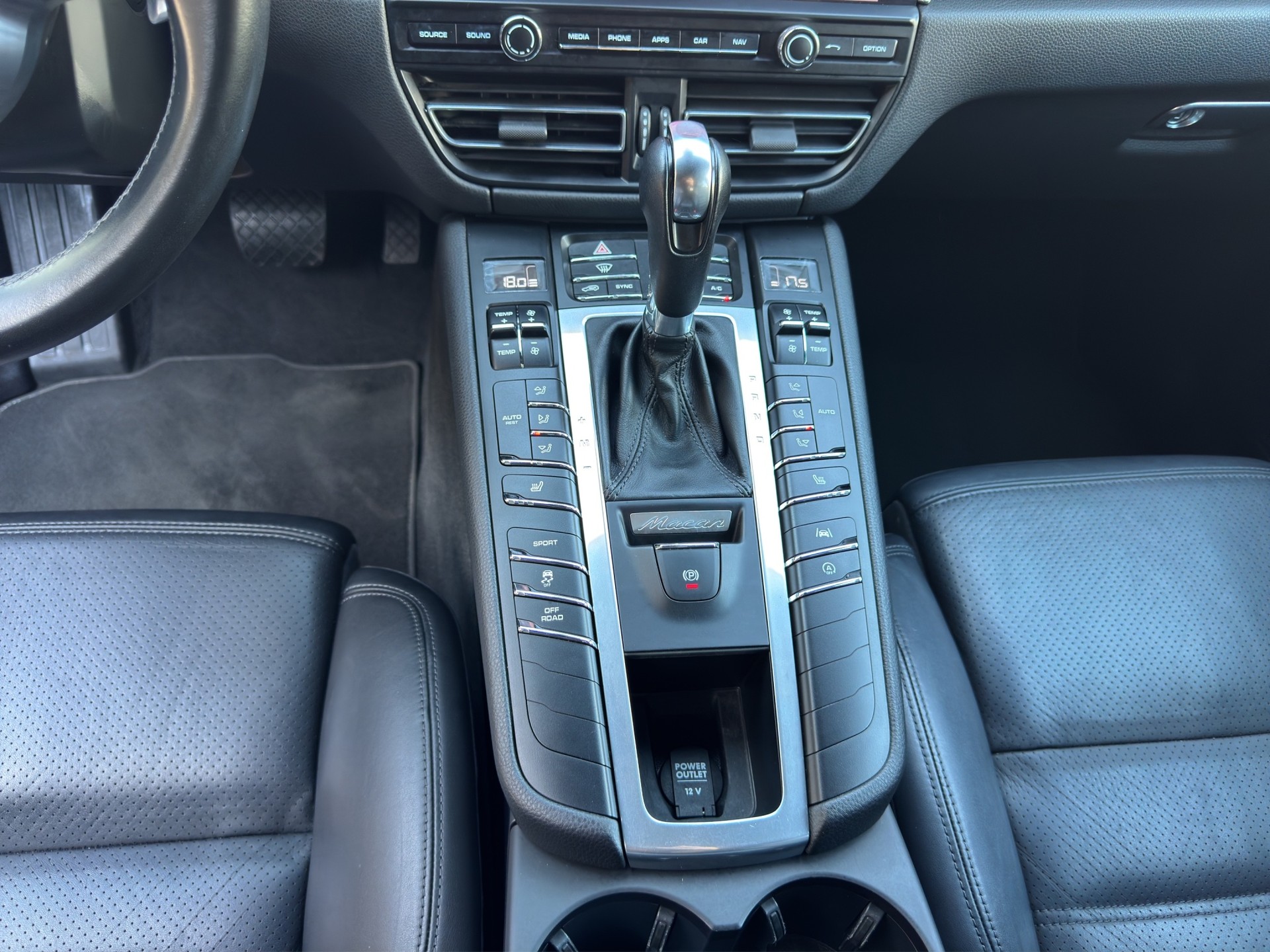 PORSCHE Macan PDK-image-13