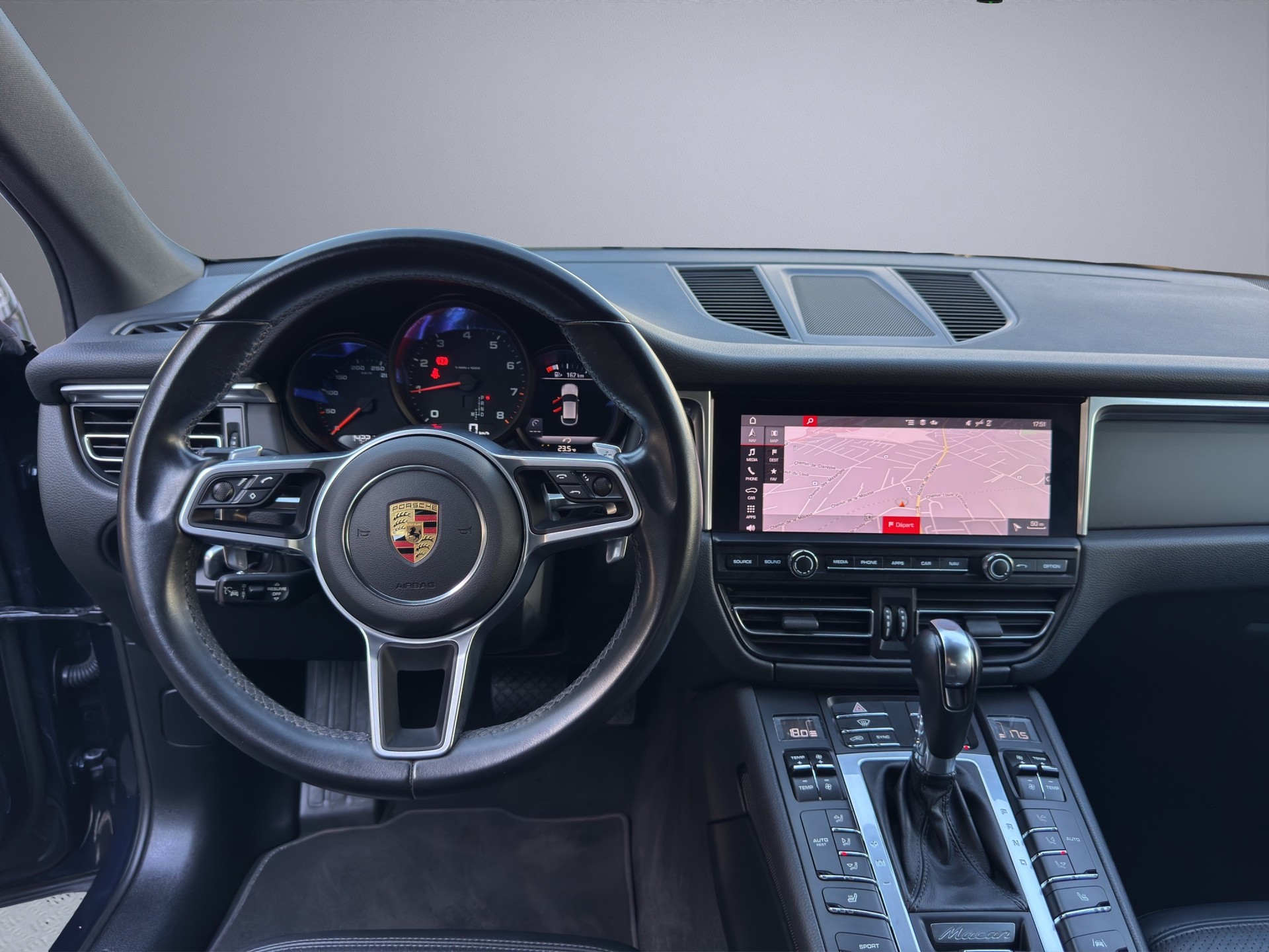 PORSCHE Macan PDK-image-12