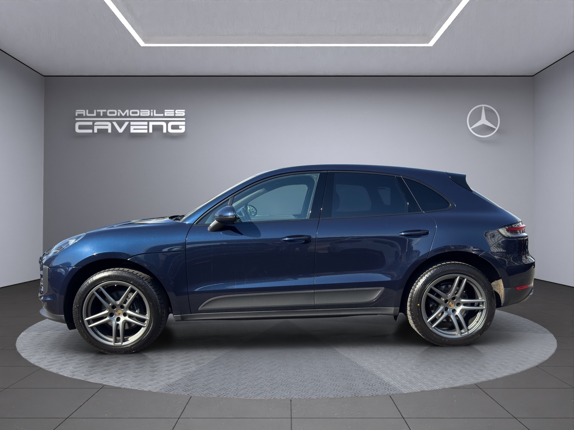PORSCHE Macan PDK-image-1