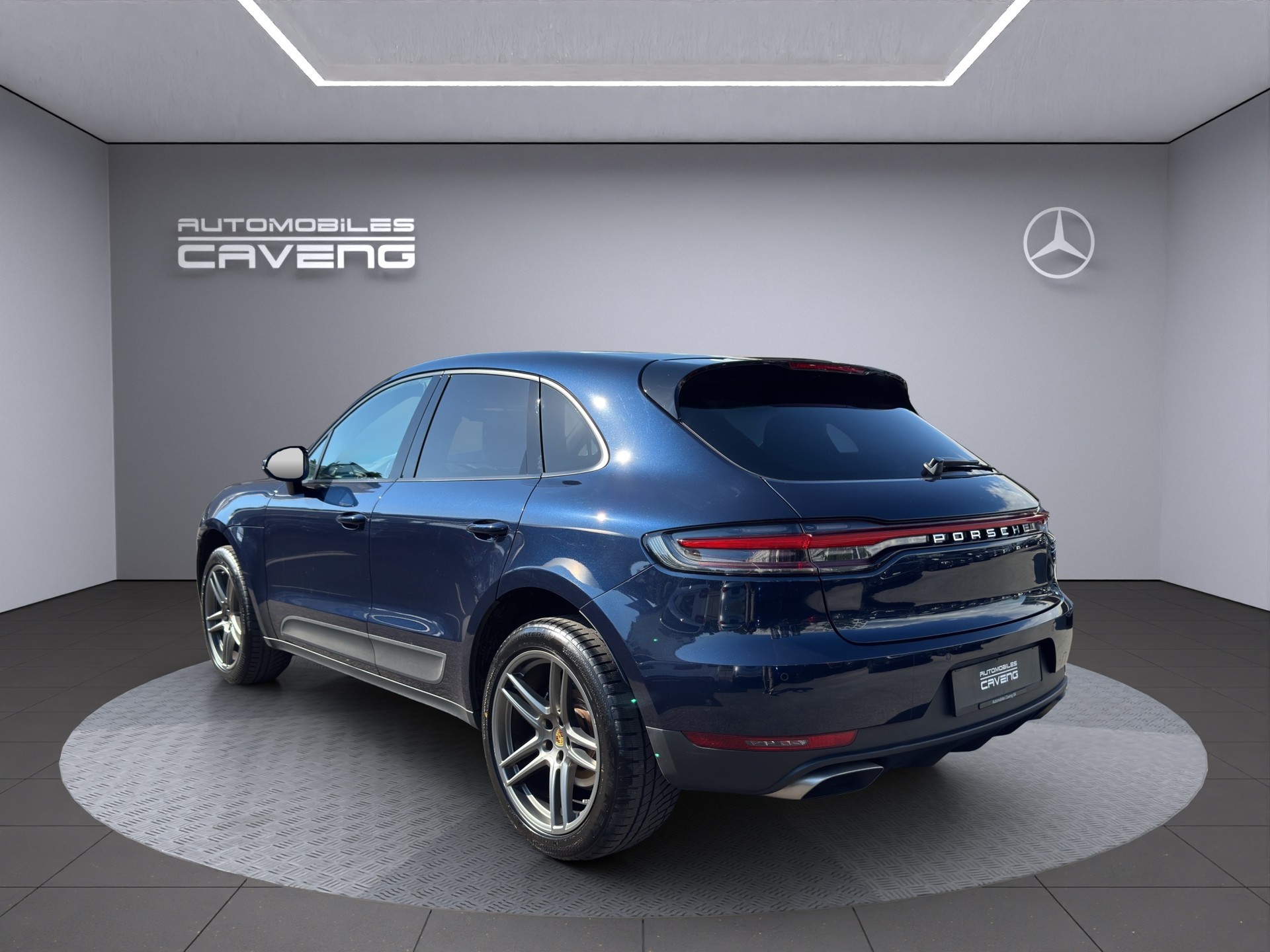 PORSCHE Macan PDK-image-2