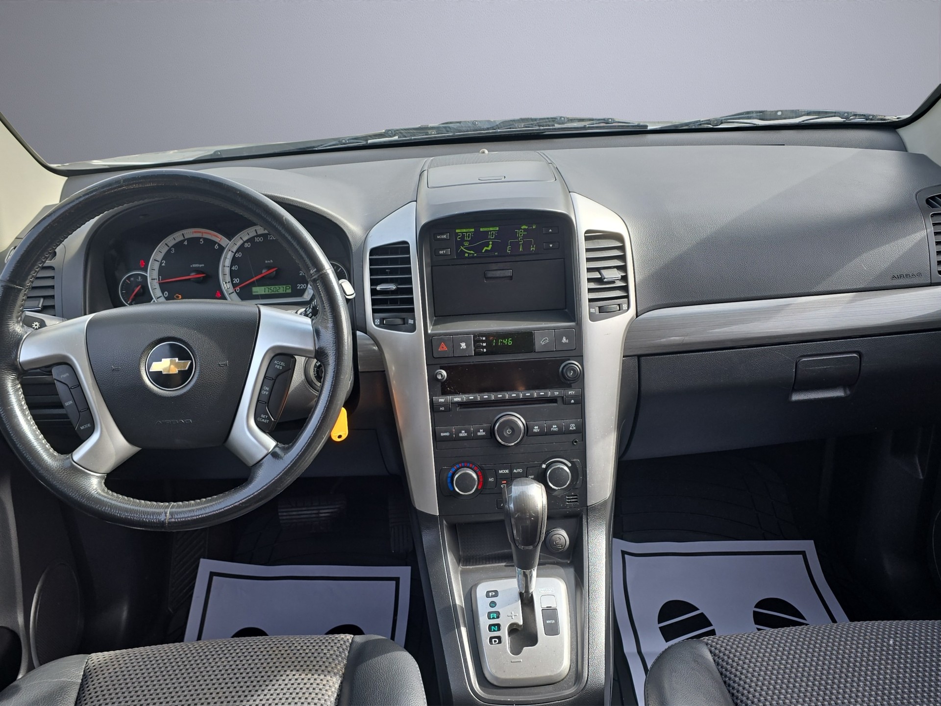 CHEVROLET Captiva 2.0 VCDi LT 4WD-image-12