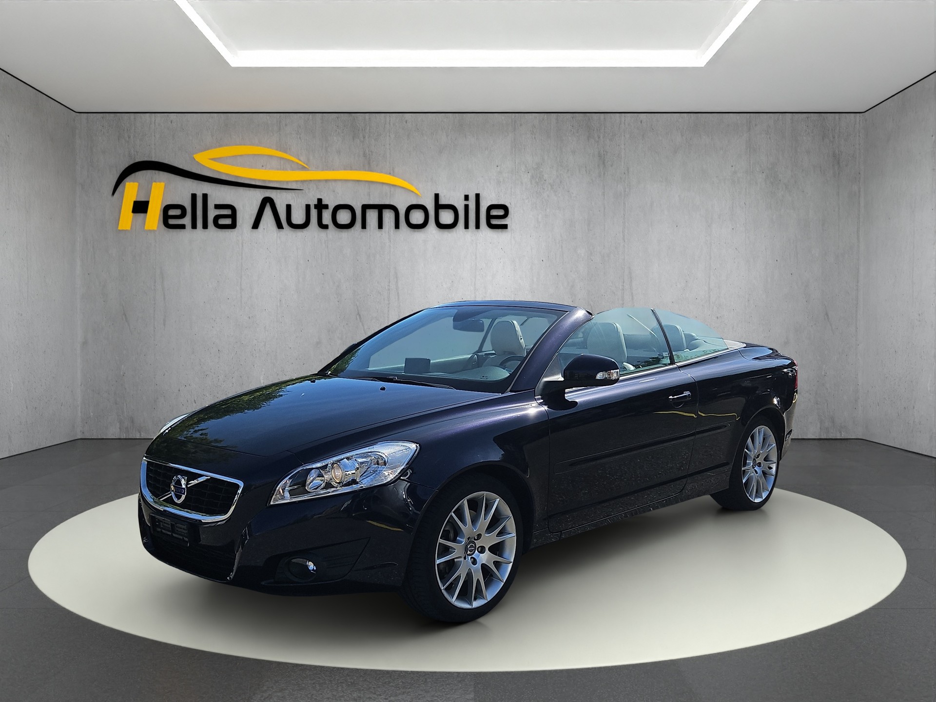 VOLVO C70 2.0D Momentum Powershift-image-1