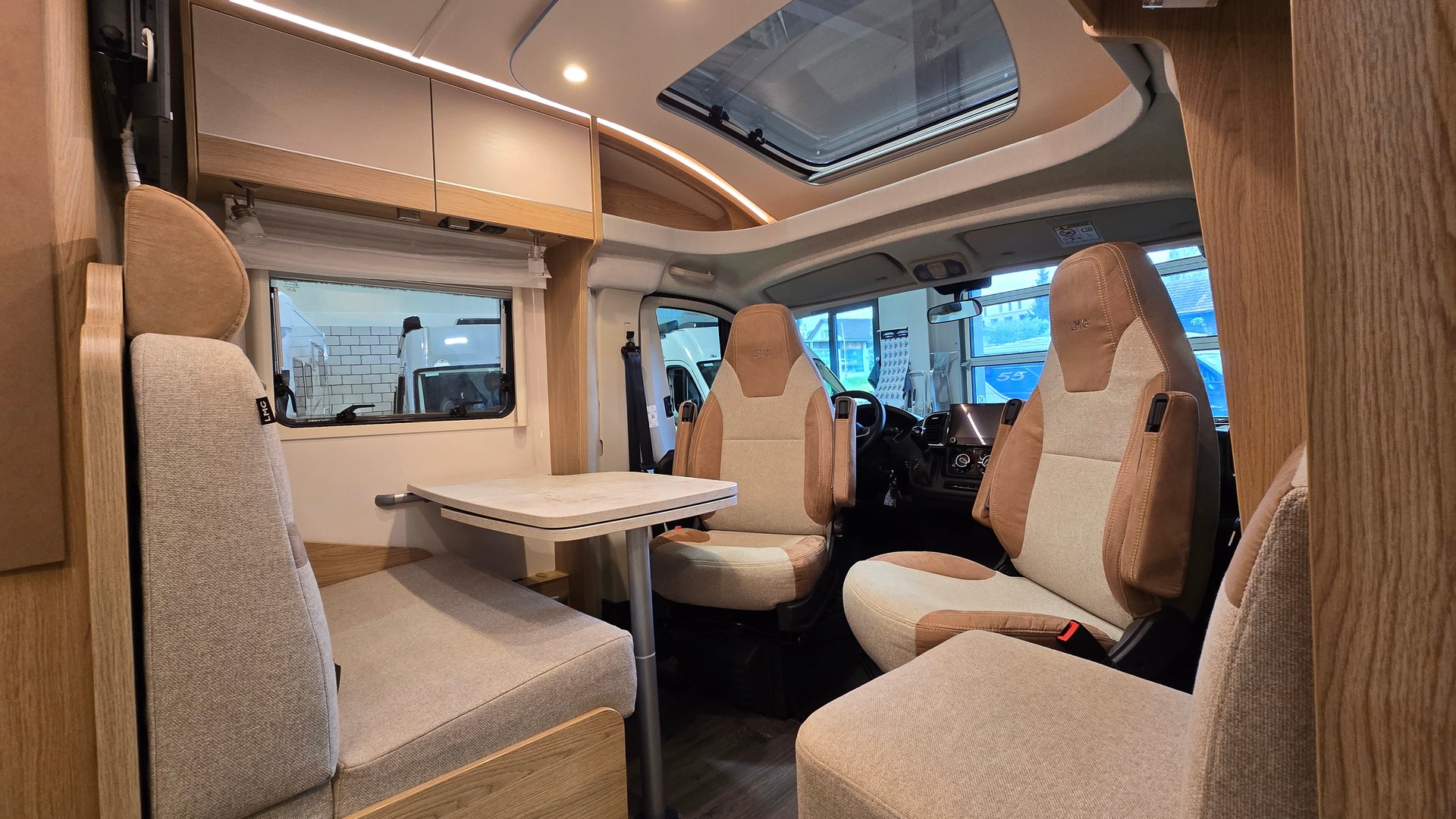 LMC Cruiser V 646, Fiat Ducato 2.2MJT 140PS- Automat-image-7