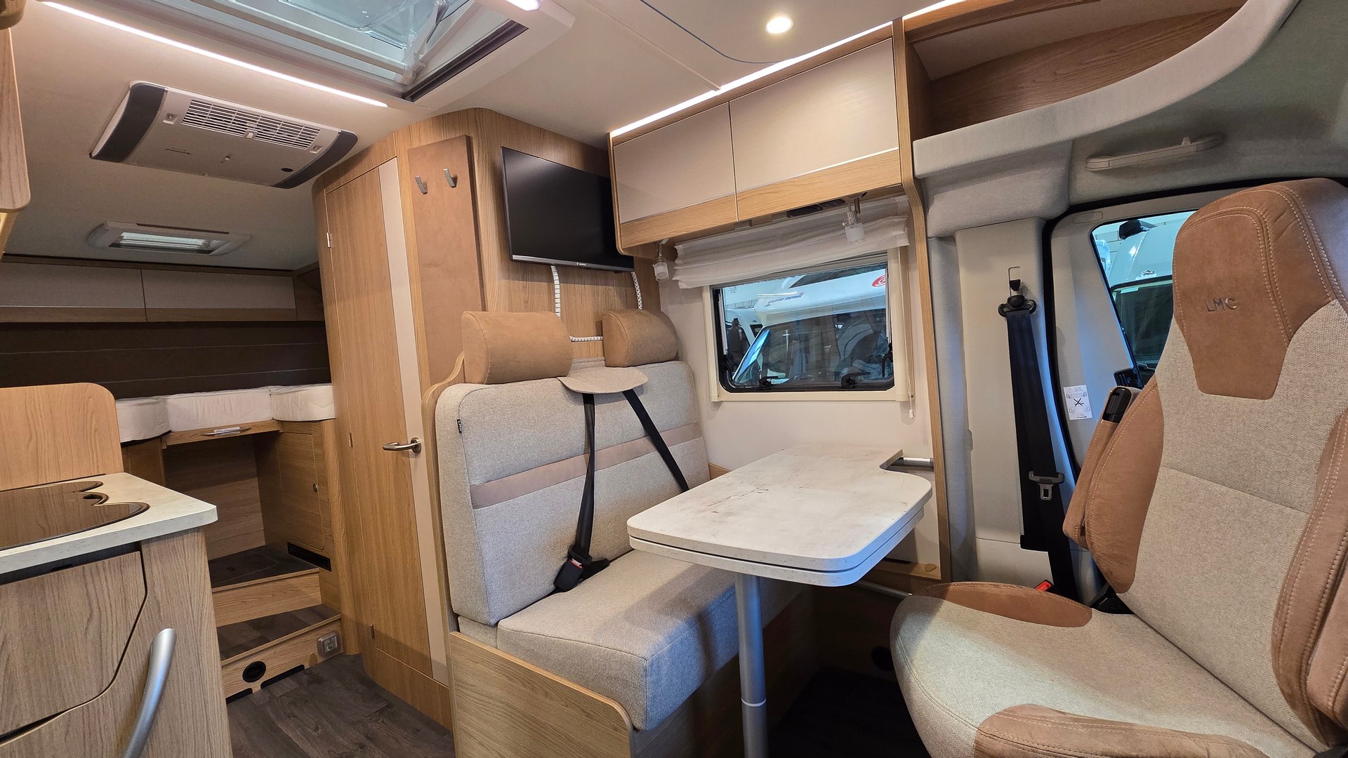 LMC Cruiser V 646, Fiat Ducato 2.2MJT 140PS- Automat-image-8