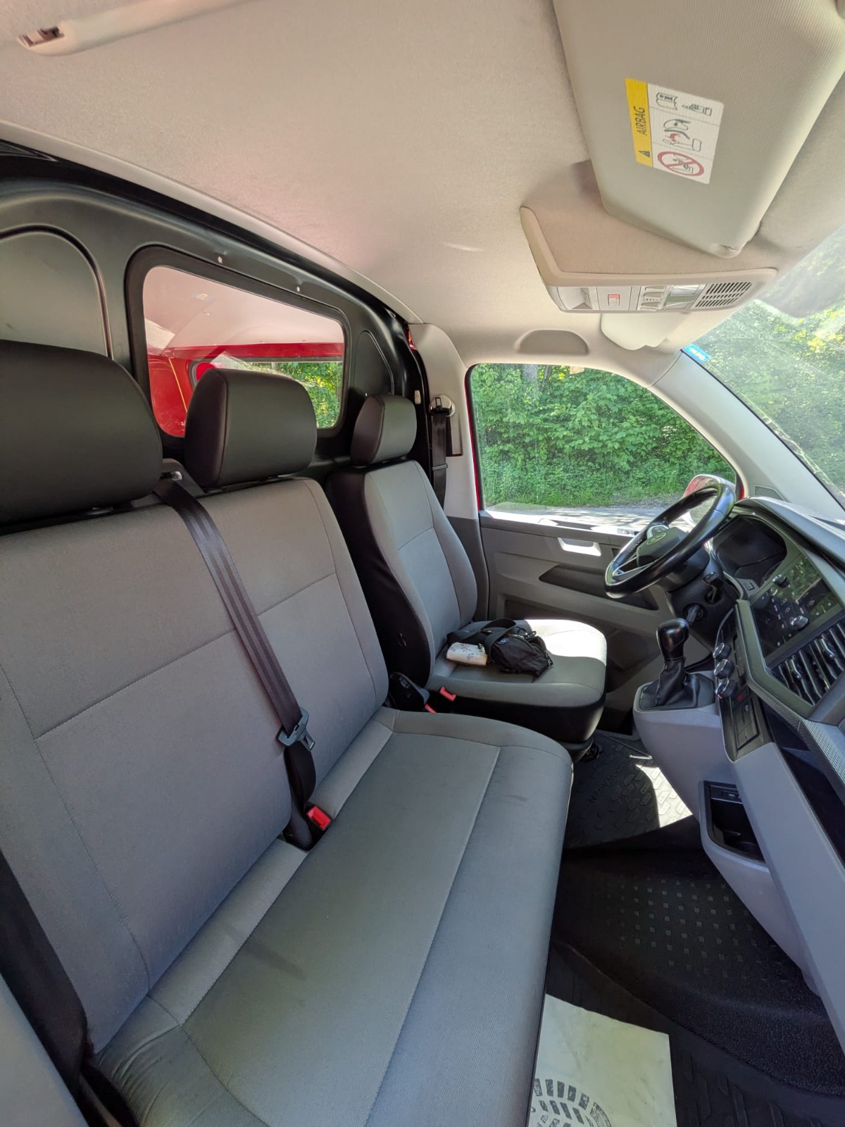 VW Transporter T6.1 2.0 TDI 150 DSG 4Motion-image-9