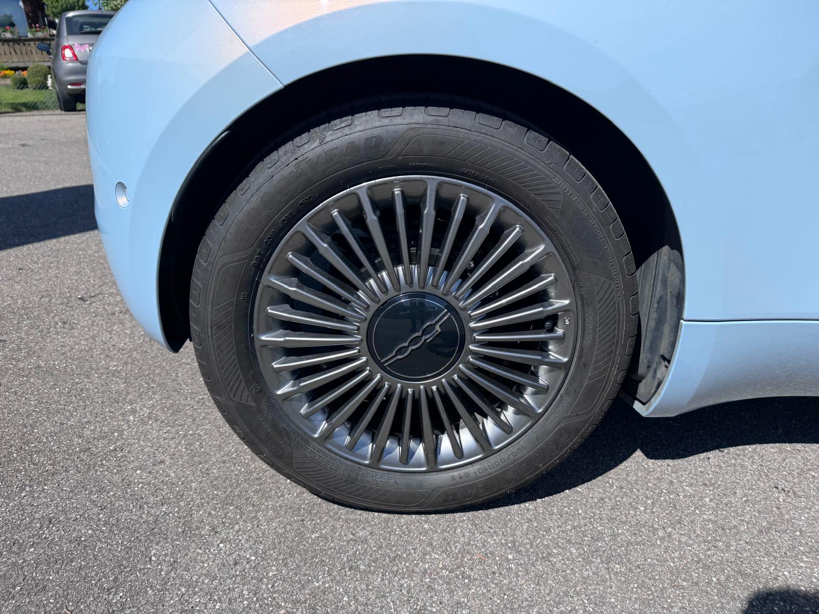 FIAT 500 C electric 87 kW Icon-image-28