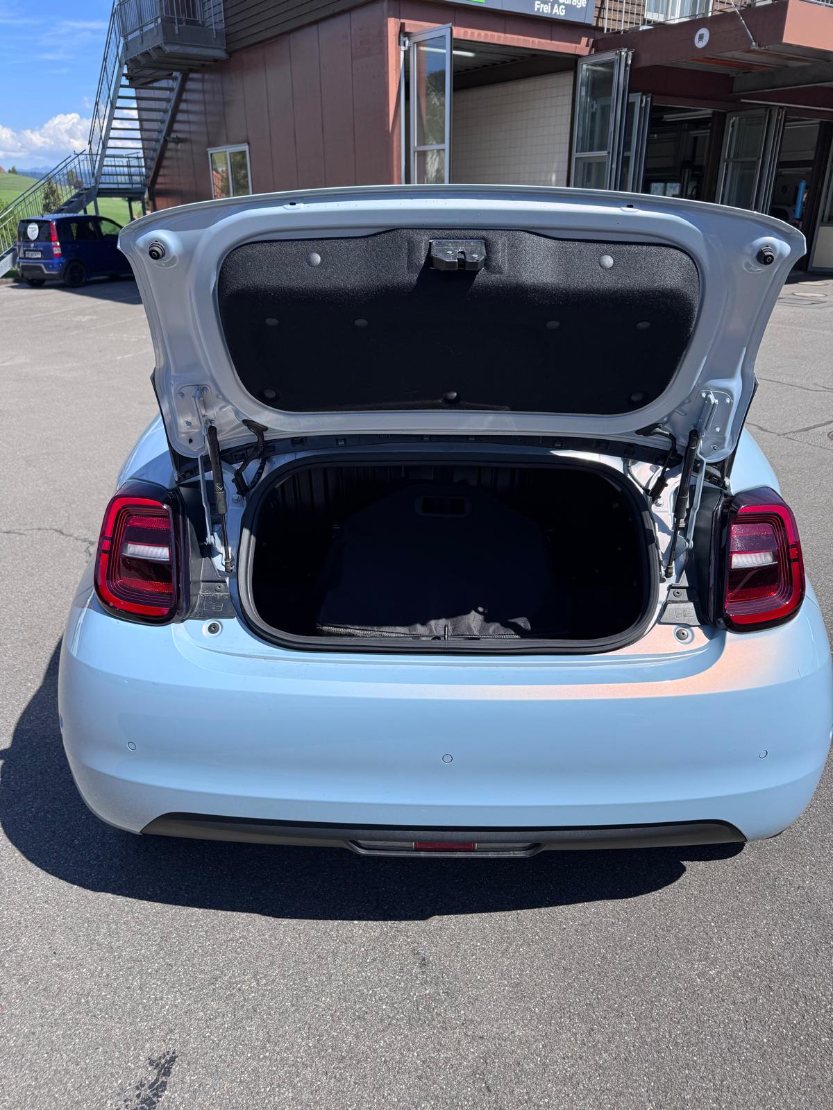 FIAT 500 C electric 87 kW Icon-image-4