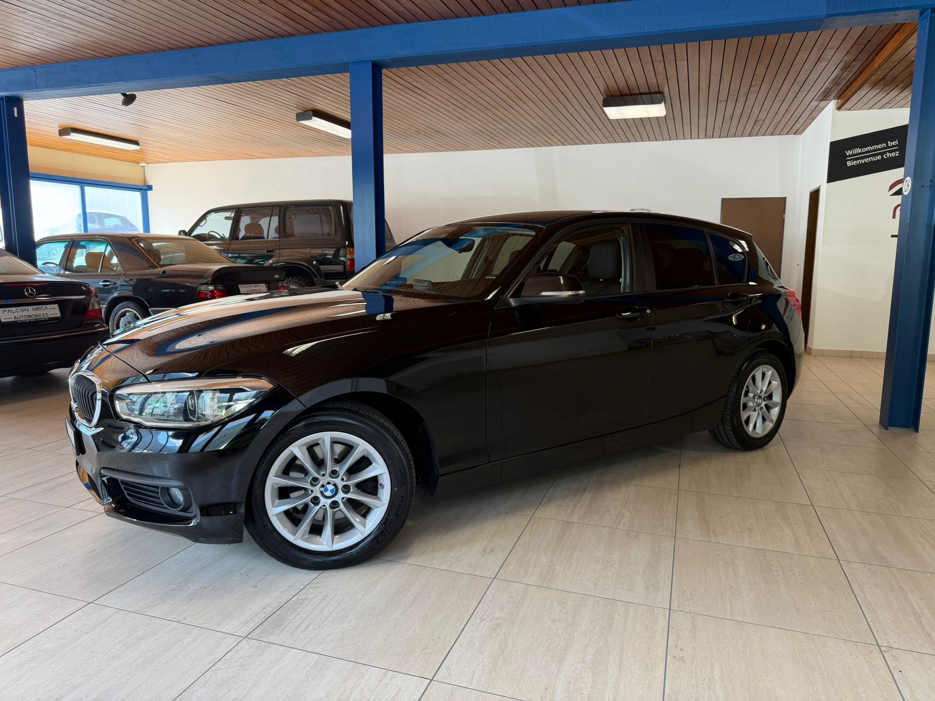 BMW 118d xDrive-image-3