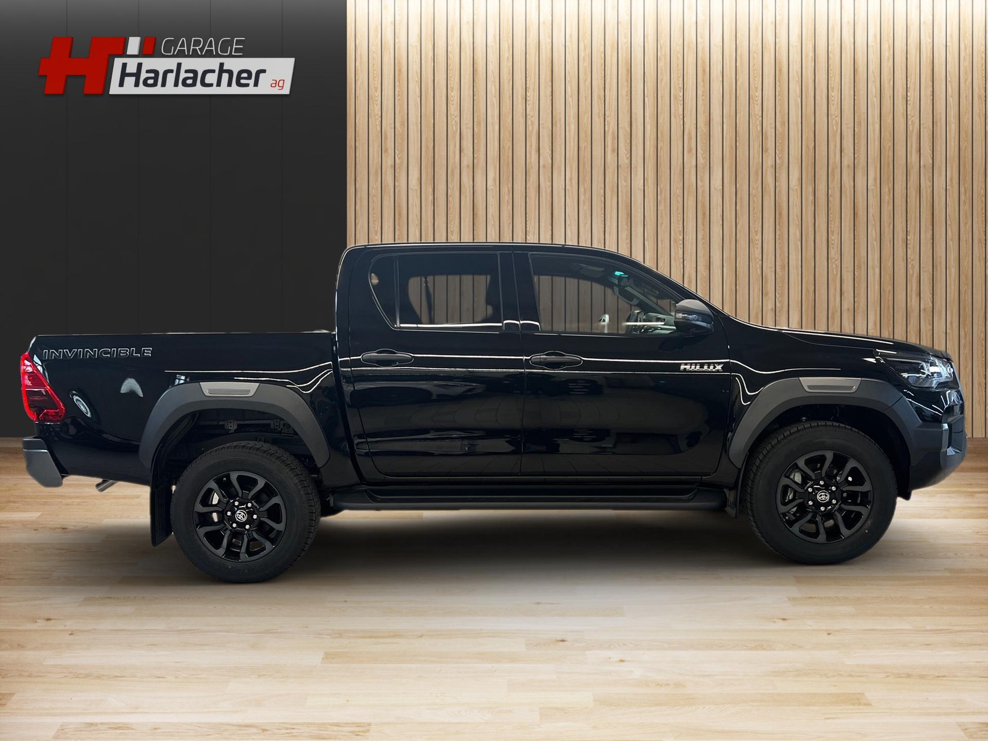 TOYOTA Hilux Double Cab.-Pick-up 2.8 D-4D MHEV 204 Invincible-image-3