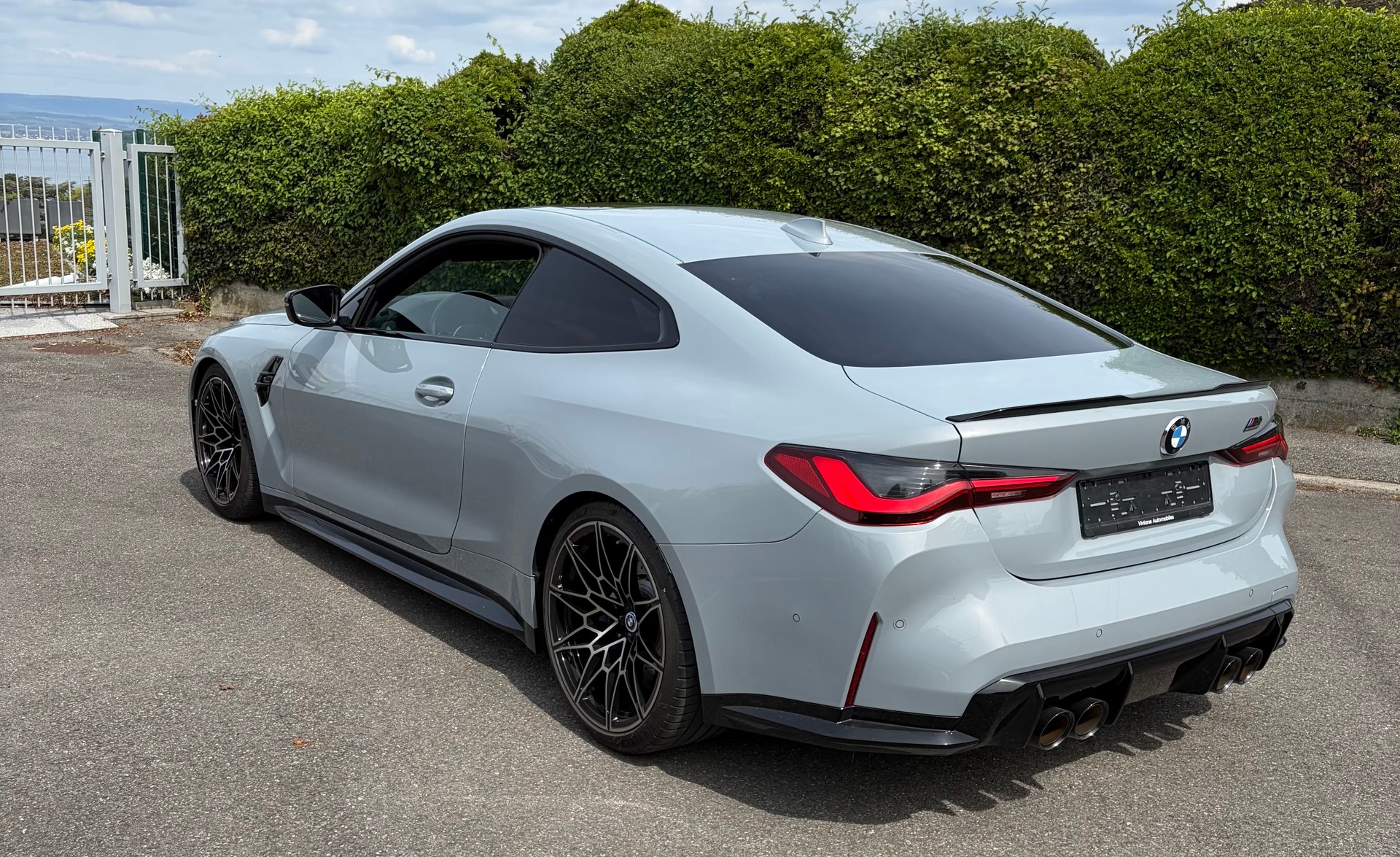 BMW M4 Competition xDrive-image-1