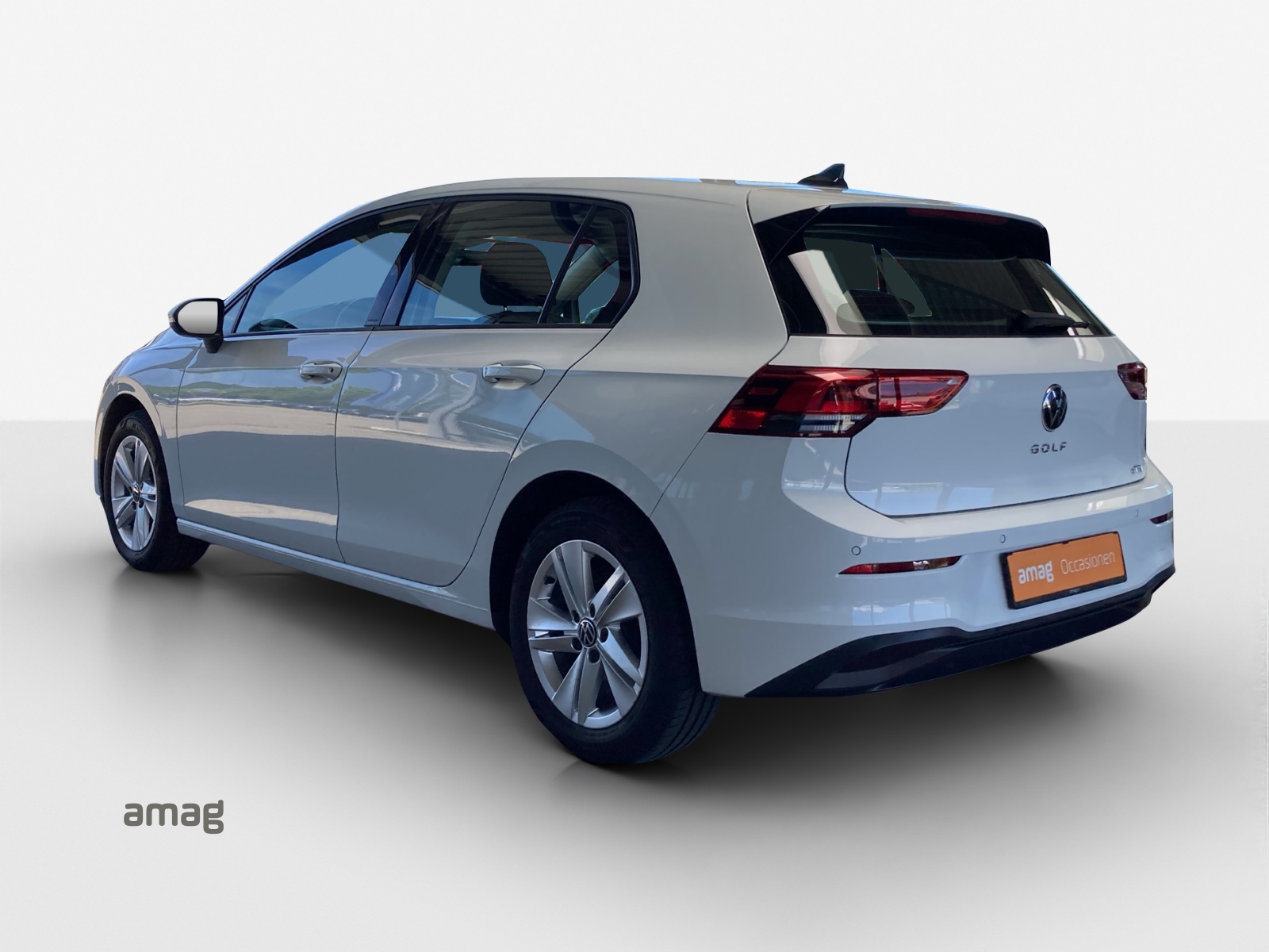 VW Golf 1.0 eTSI mHEV ACTLife DSG-image-2