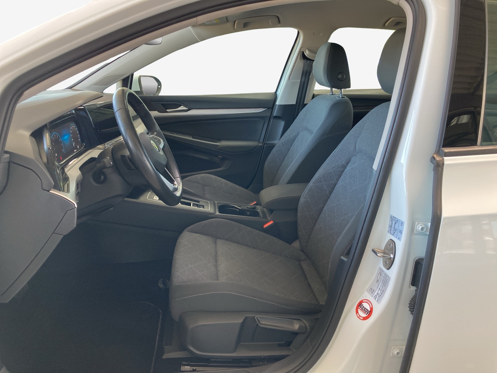 VW Golf 1.0 eTSI mHEV ACTLife DSG-image-7