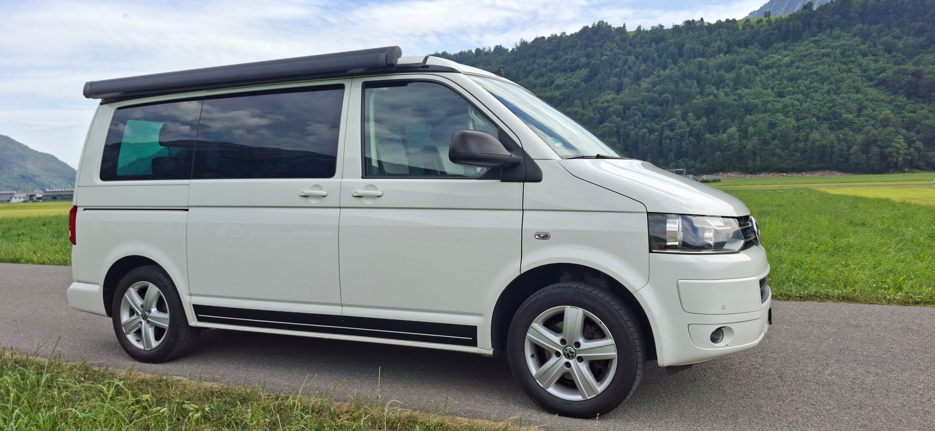 VW T5 California 2.0 TDI Beach DSG-image-2
