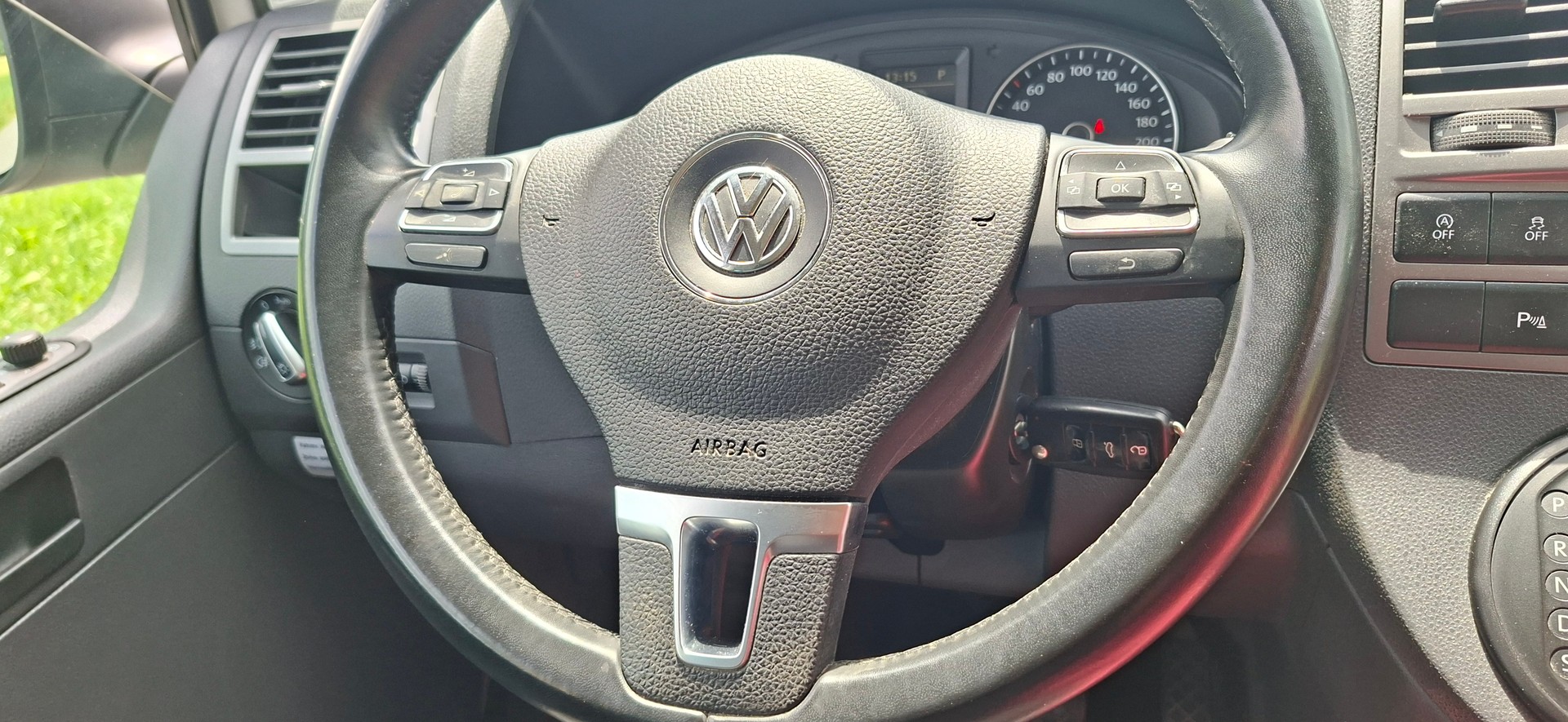 VW T5 California 2.0 TDI Beach DSG-image-9