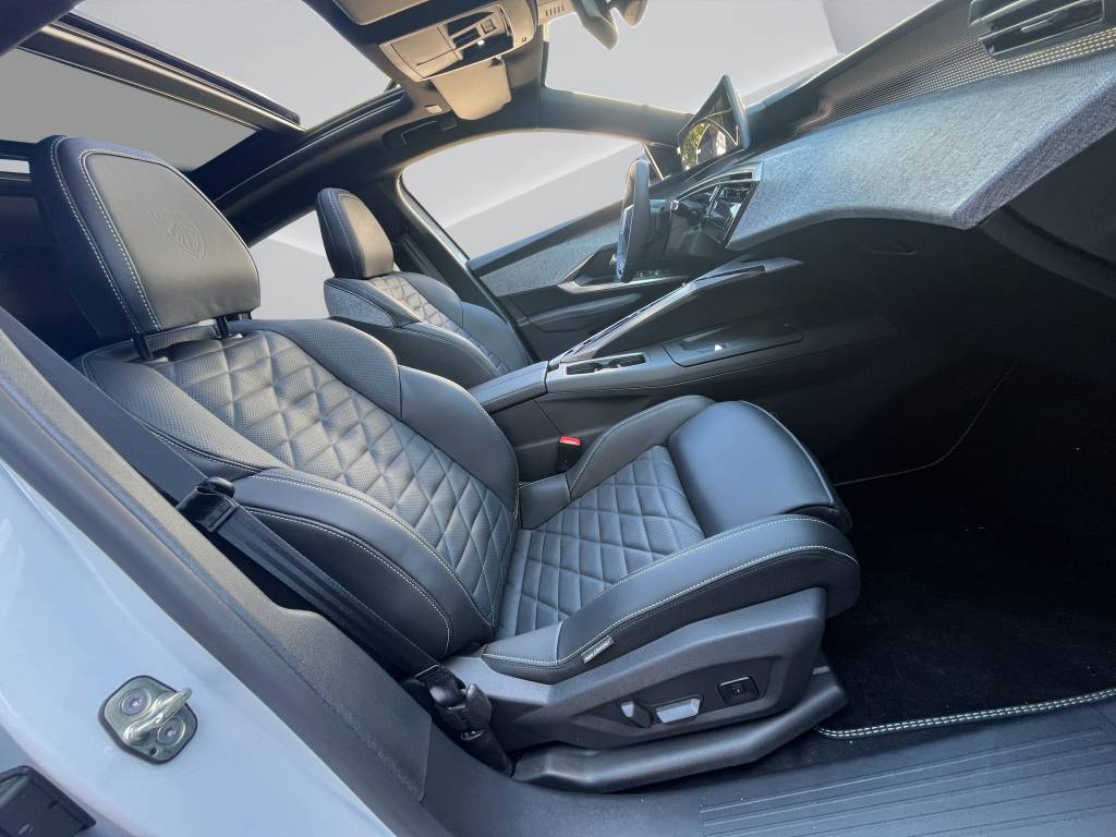 PEUGEOT 3008 73kWh GT Exclusive-image-10