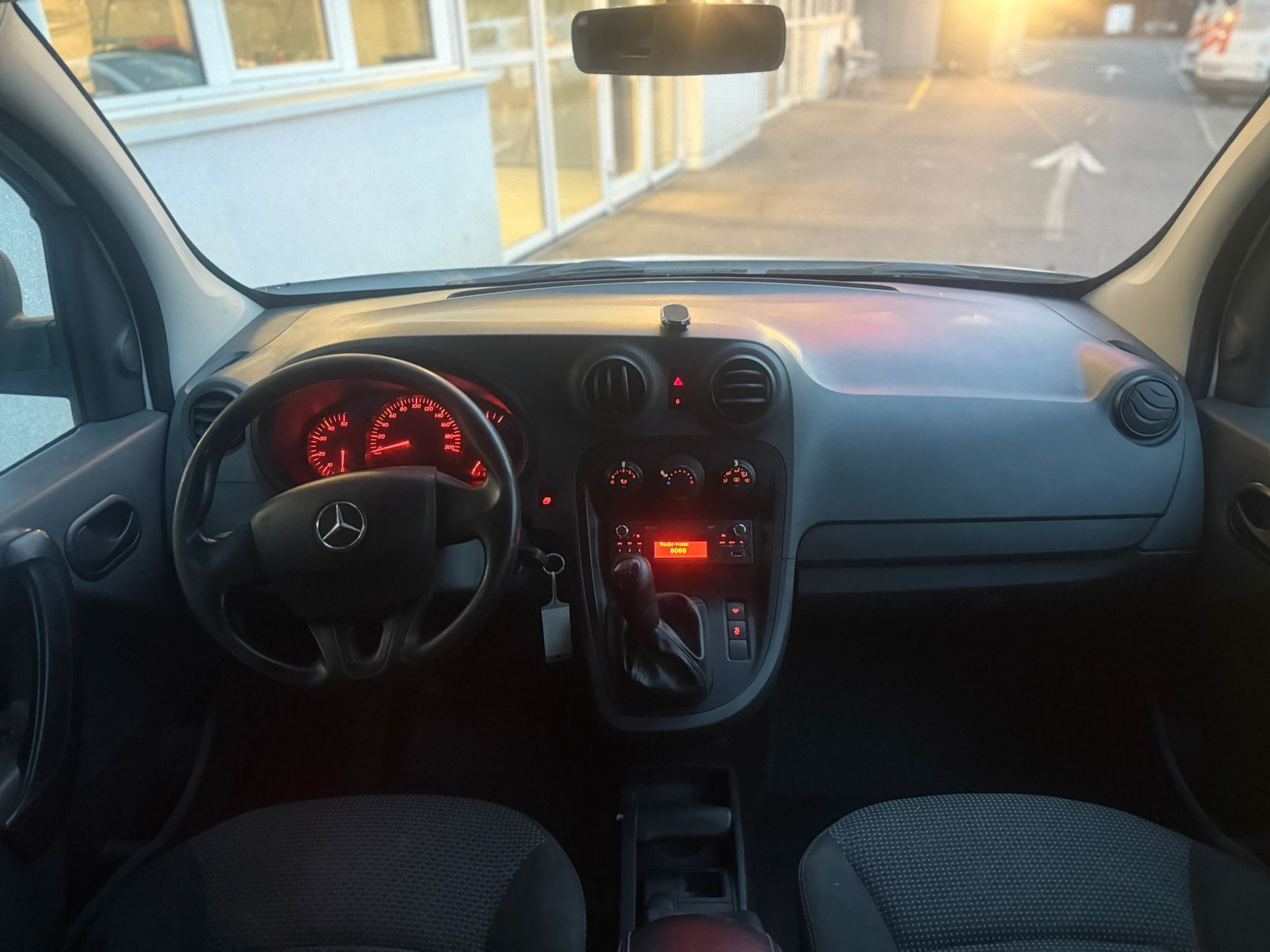 MERCEDES-BENZ Citan 109 CDI EL Euro 5-image-4