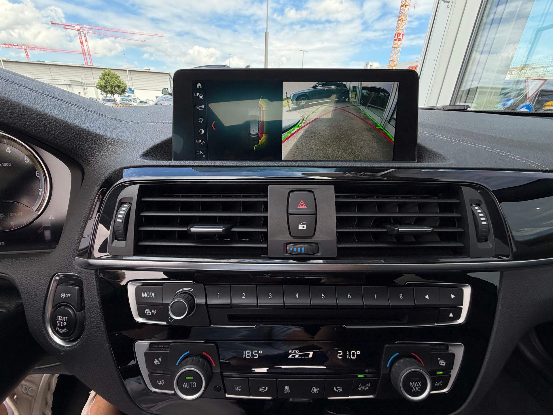 BMW M140i xDrive Steptronic-image-14