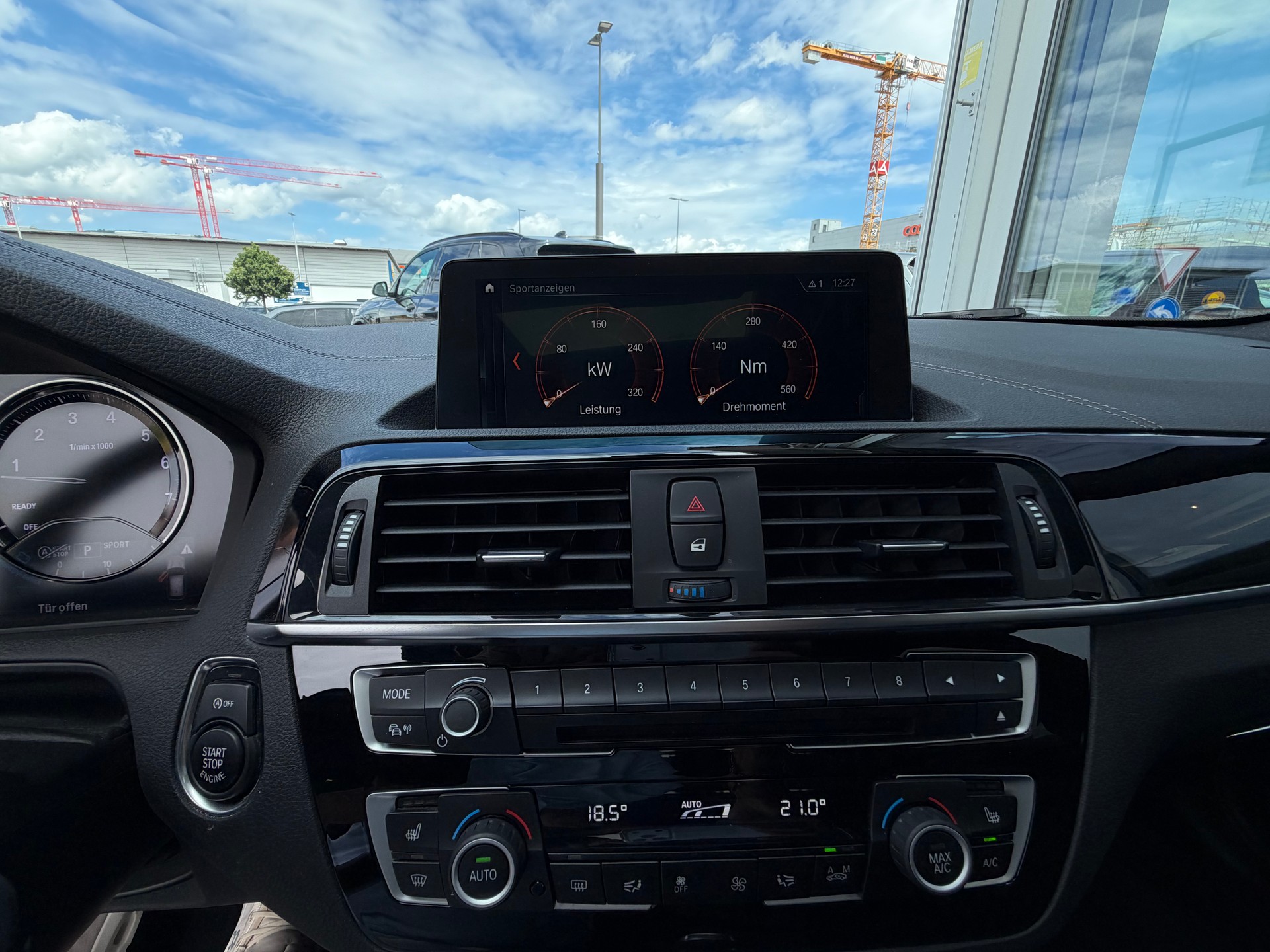 BMW M140i xDrive Steptronic-image-18