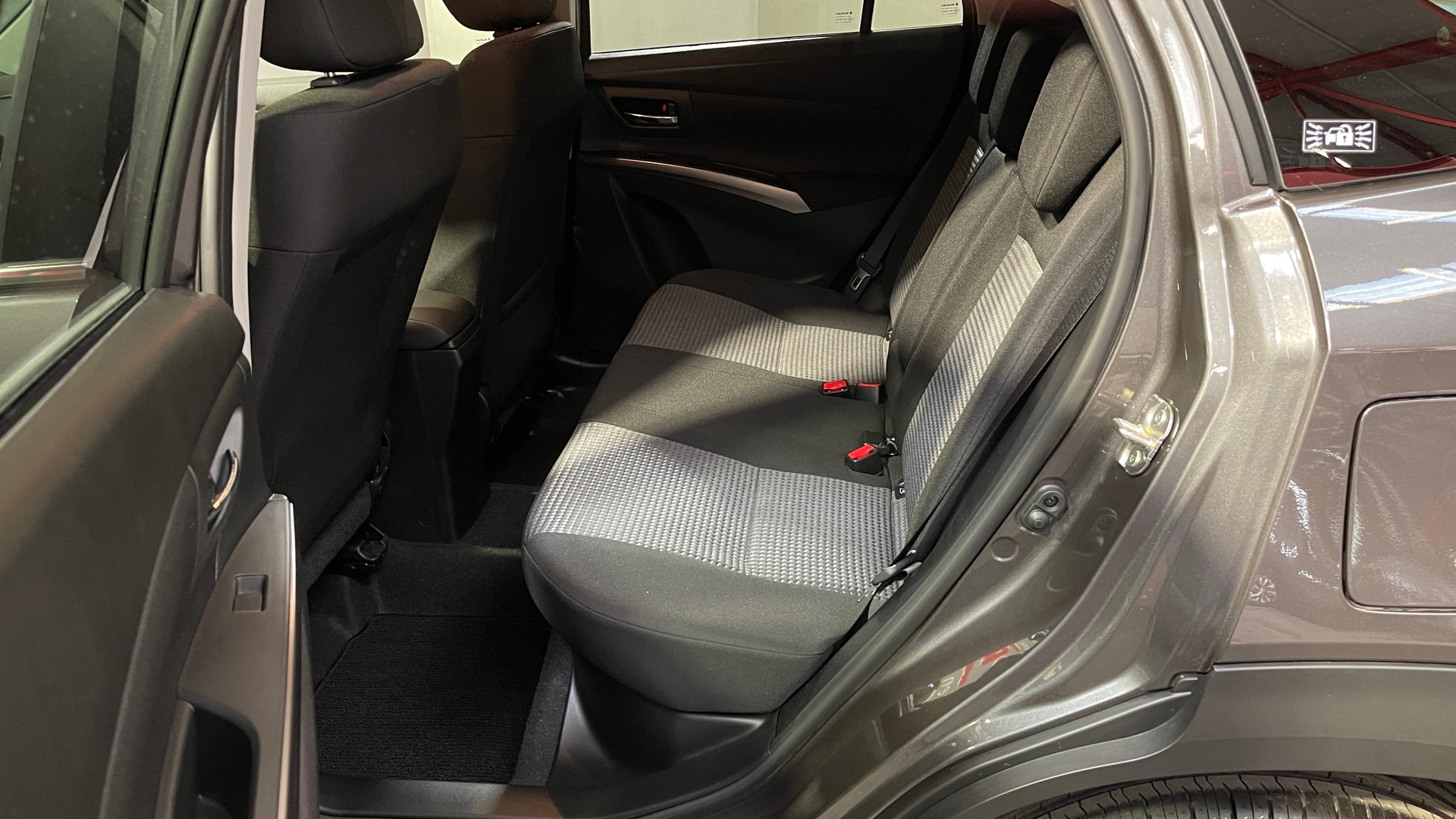 SUZUKI S-Cross 1.4 16V Compact+ MHD 4WD-image-11