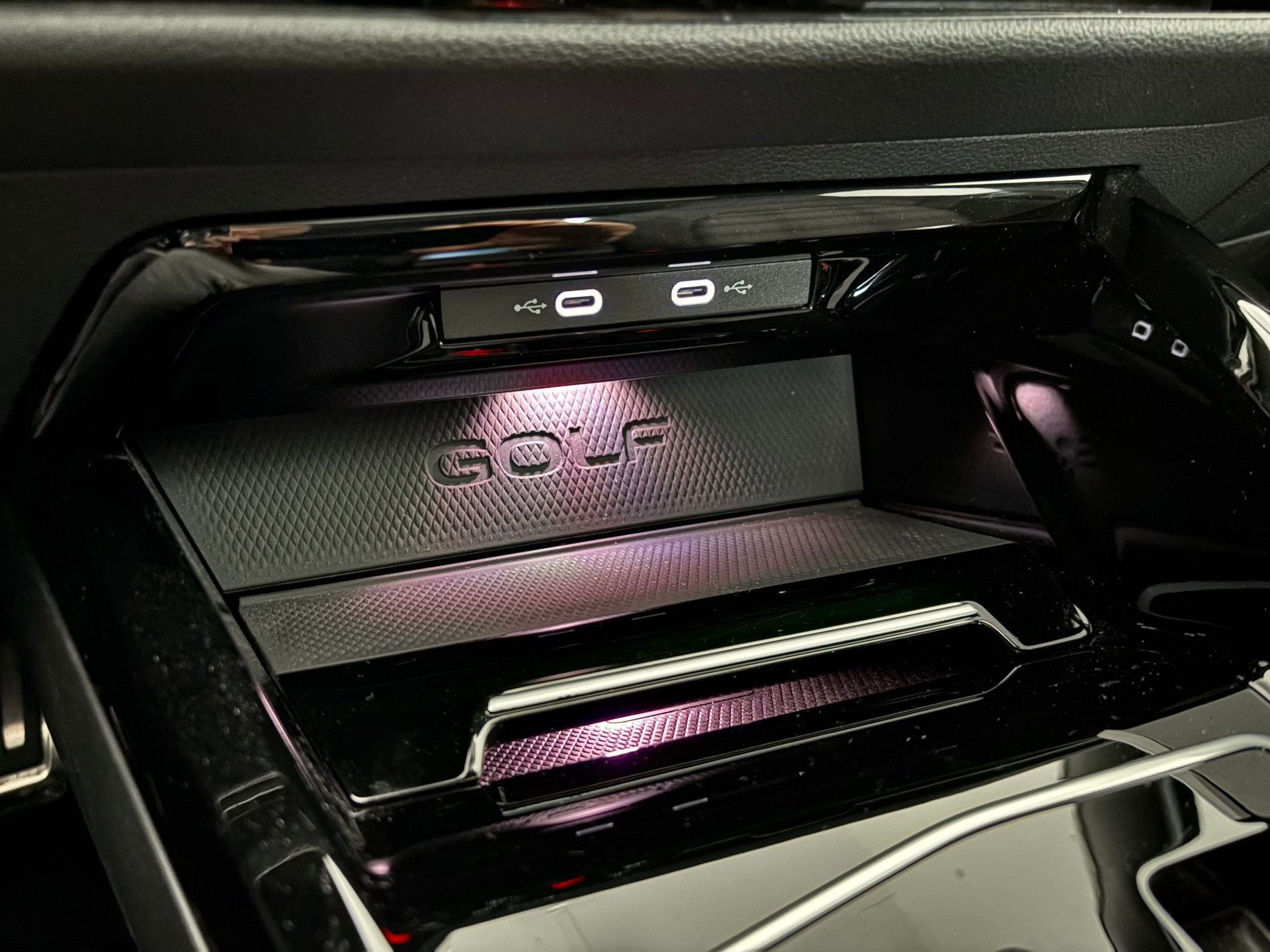 VW Golf 2.0 TSI GTI DSG "ALL BLACK"-image-34