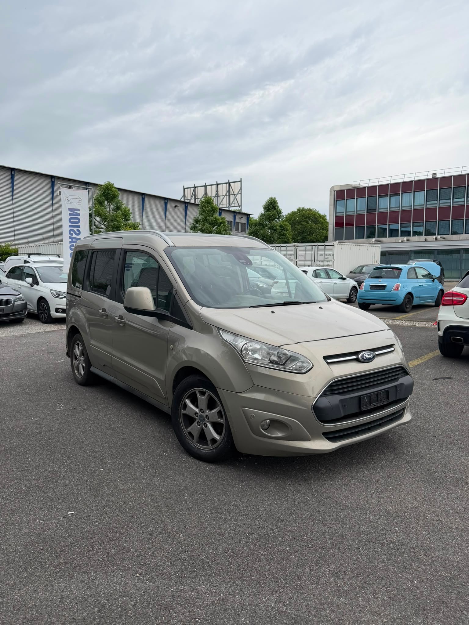 FORD Tourneo Connect 1.0 SCTi Titanium-image-2