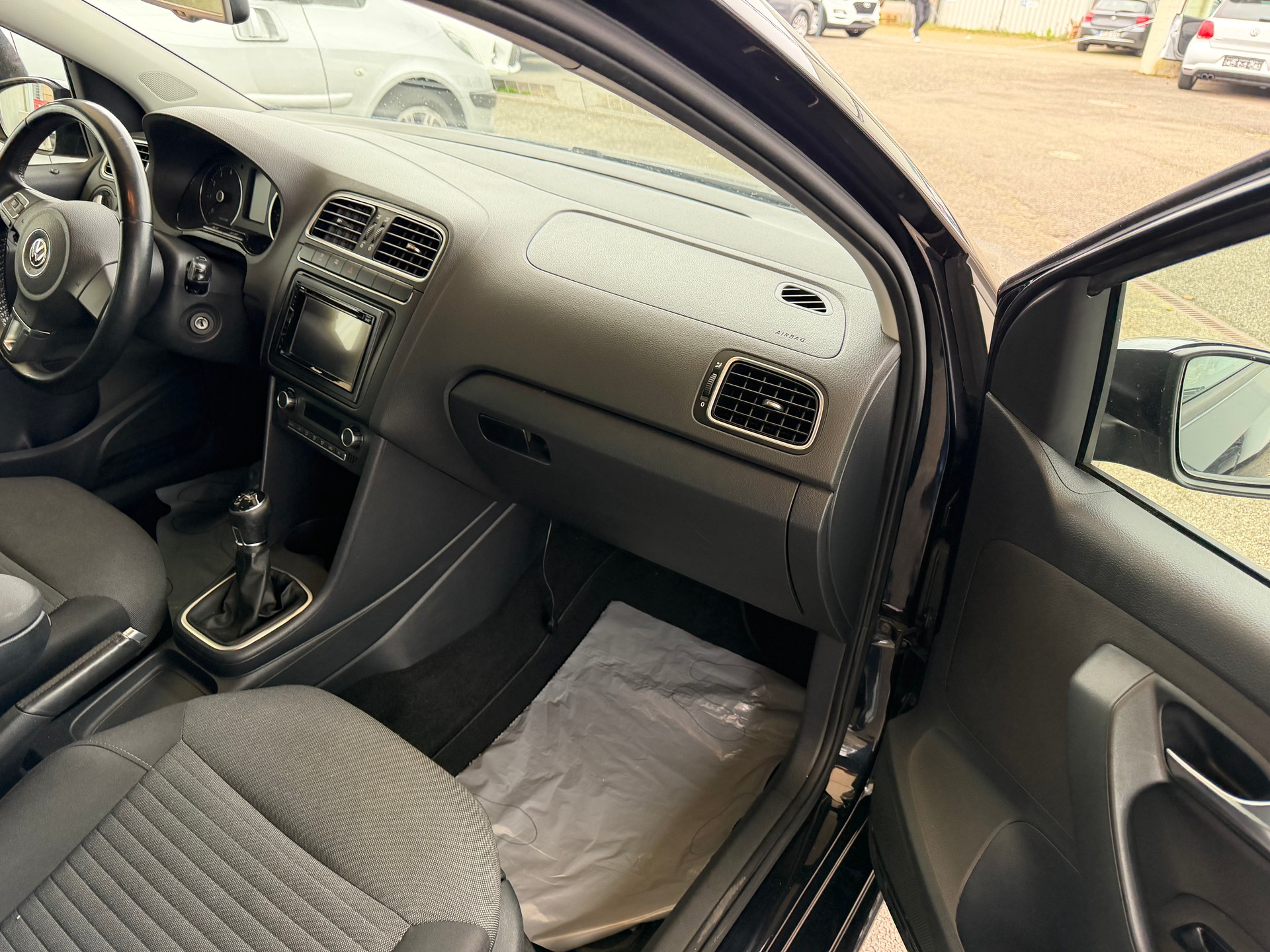 VW Polo 1.2 TSI Comfortline-image-5