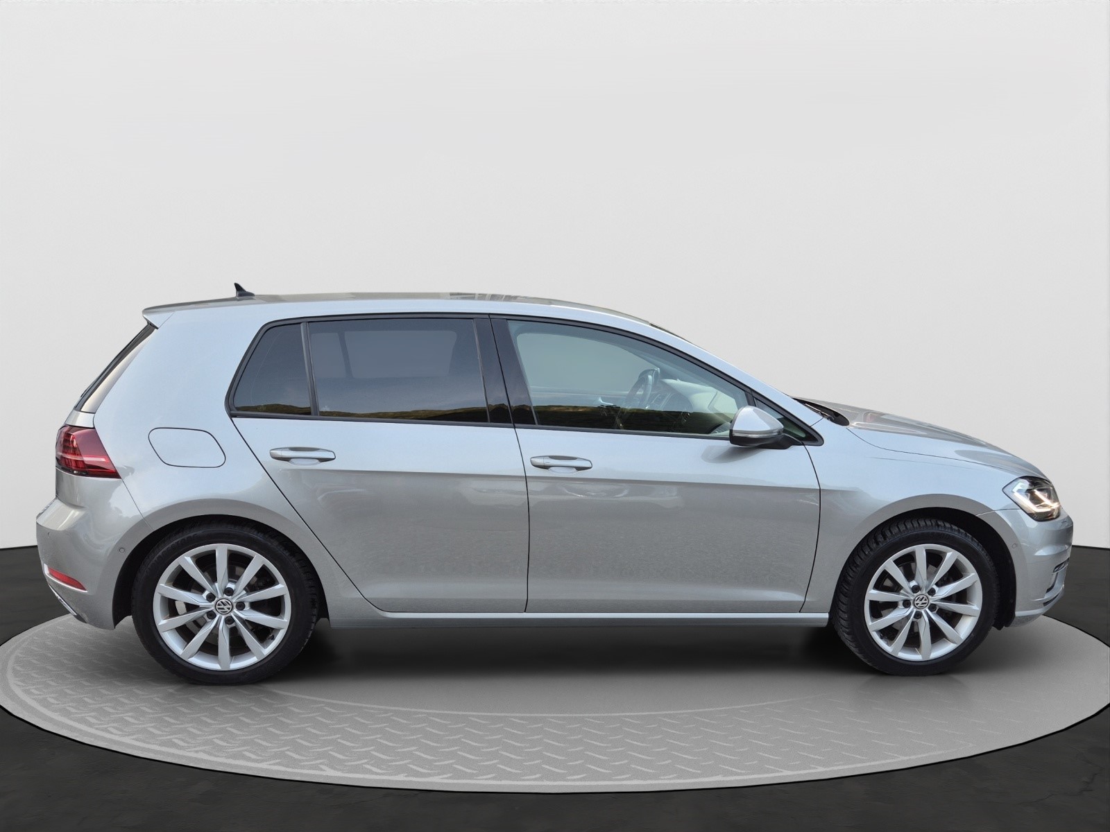 VW Golf 1.5 TSI EVO Highline DSG-image-3