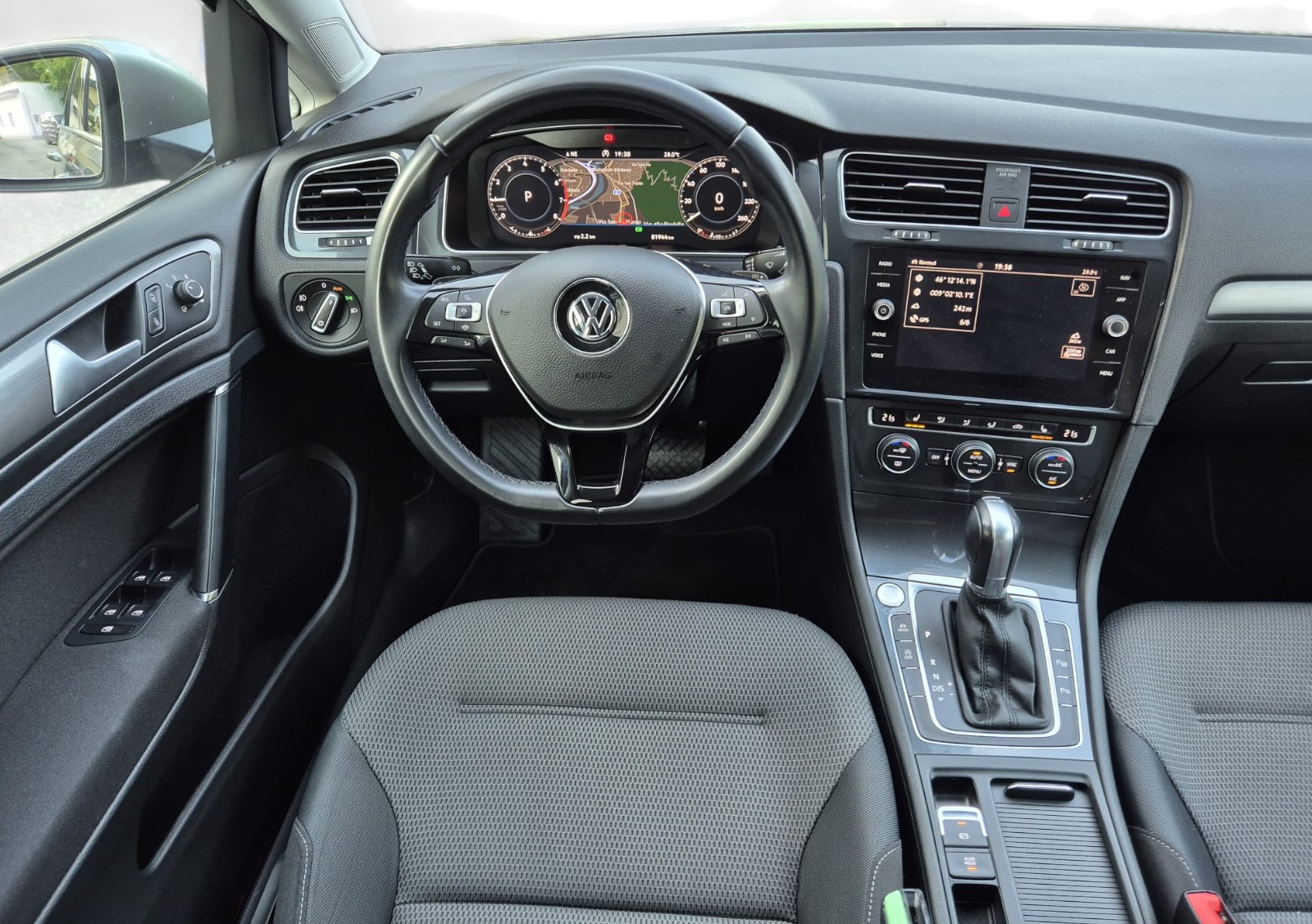 VW Golf 1.5 TSI EVO Highline DSG-image-10
