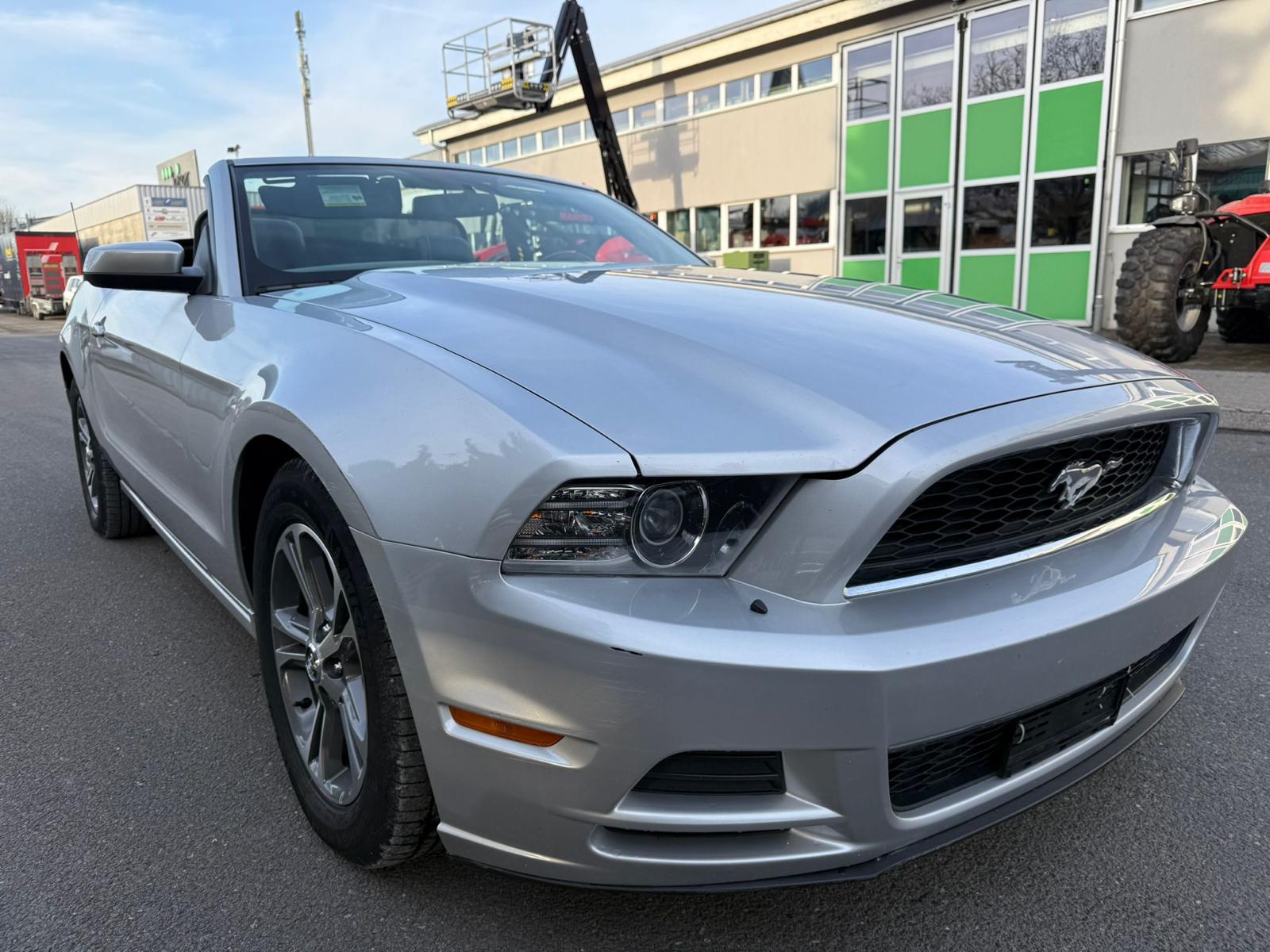 FORD MUSTANG 3.7 Cabrio-image-4