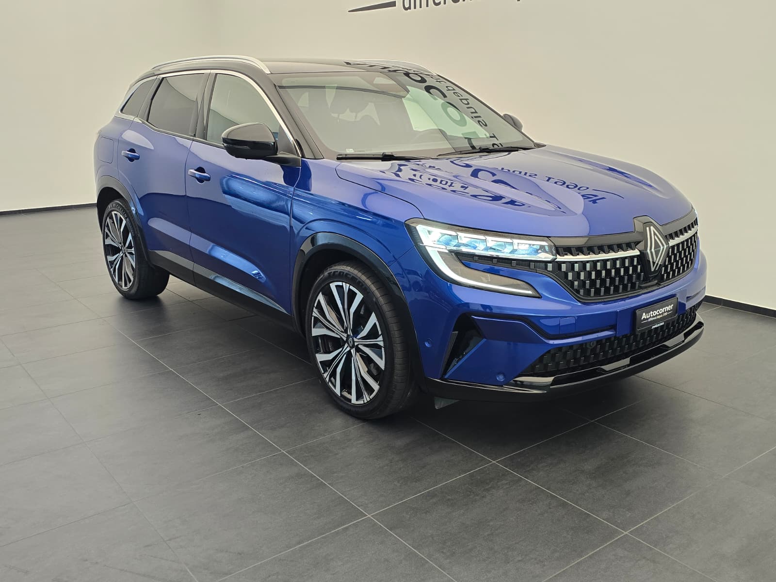 RENAULT Austral 1.2 HEV 200 Iconic A-image-4