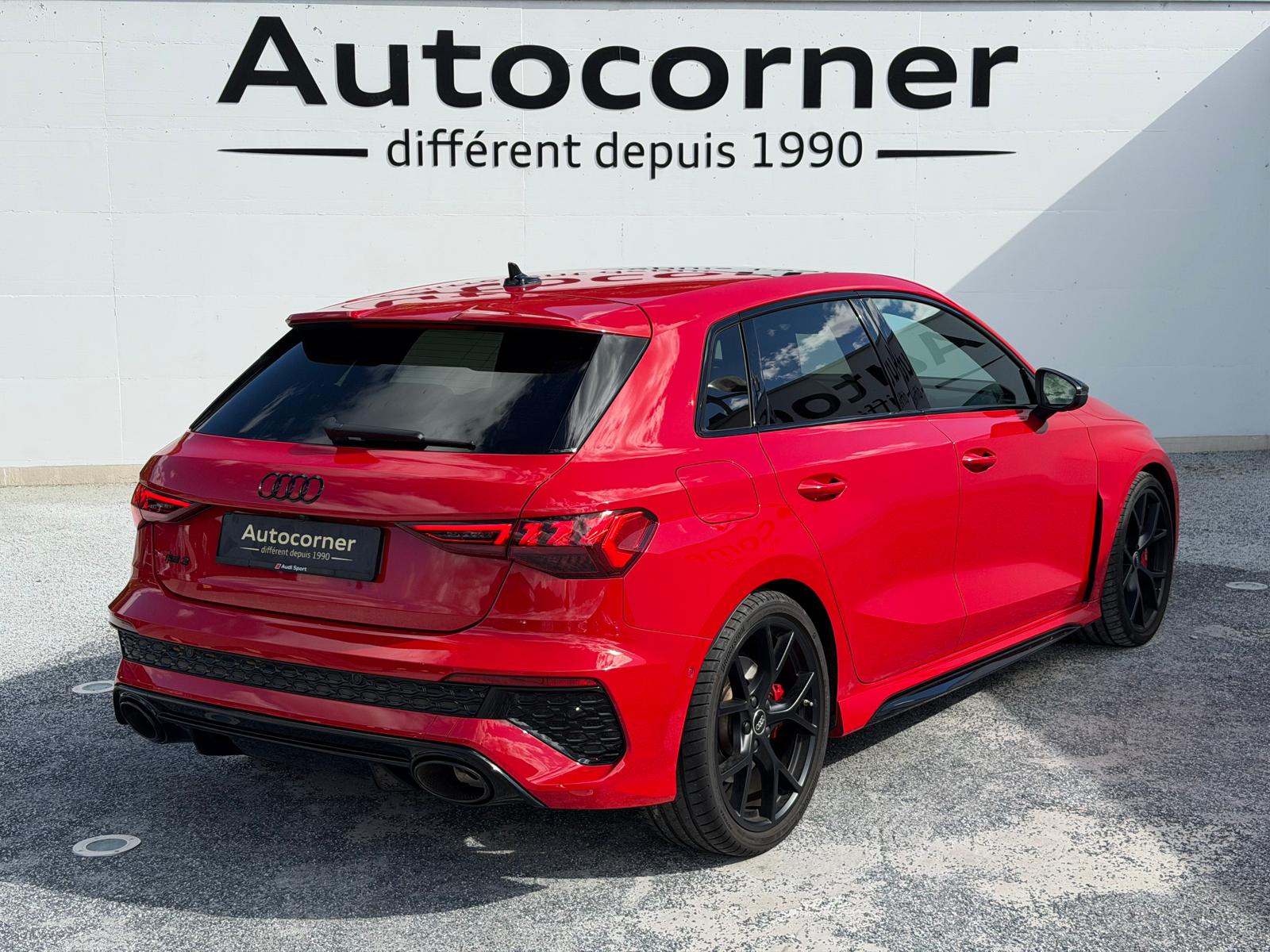 AUDI RS3 Sportback 2.5 TSI quattro S-tronic-image-3