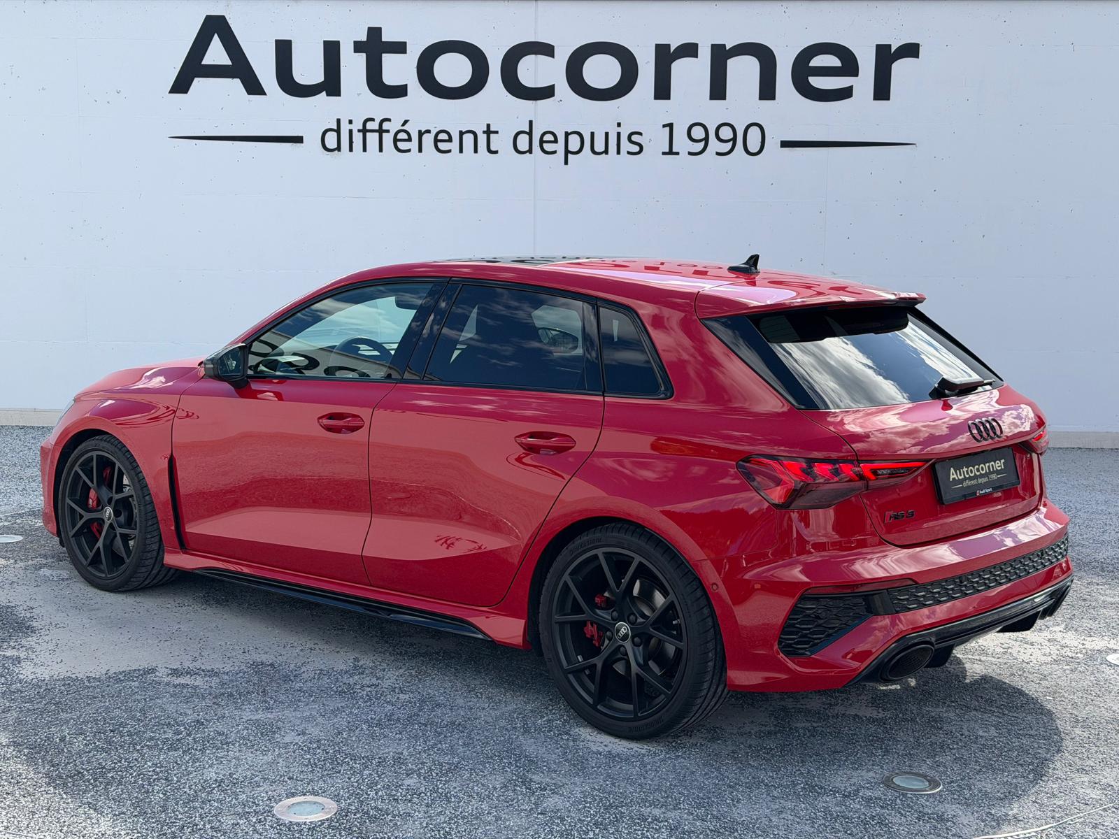 AUDI RS3 Sportback 2.5 TSI quattro S-tronic-image-5