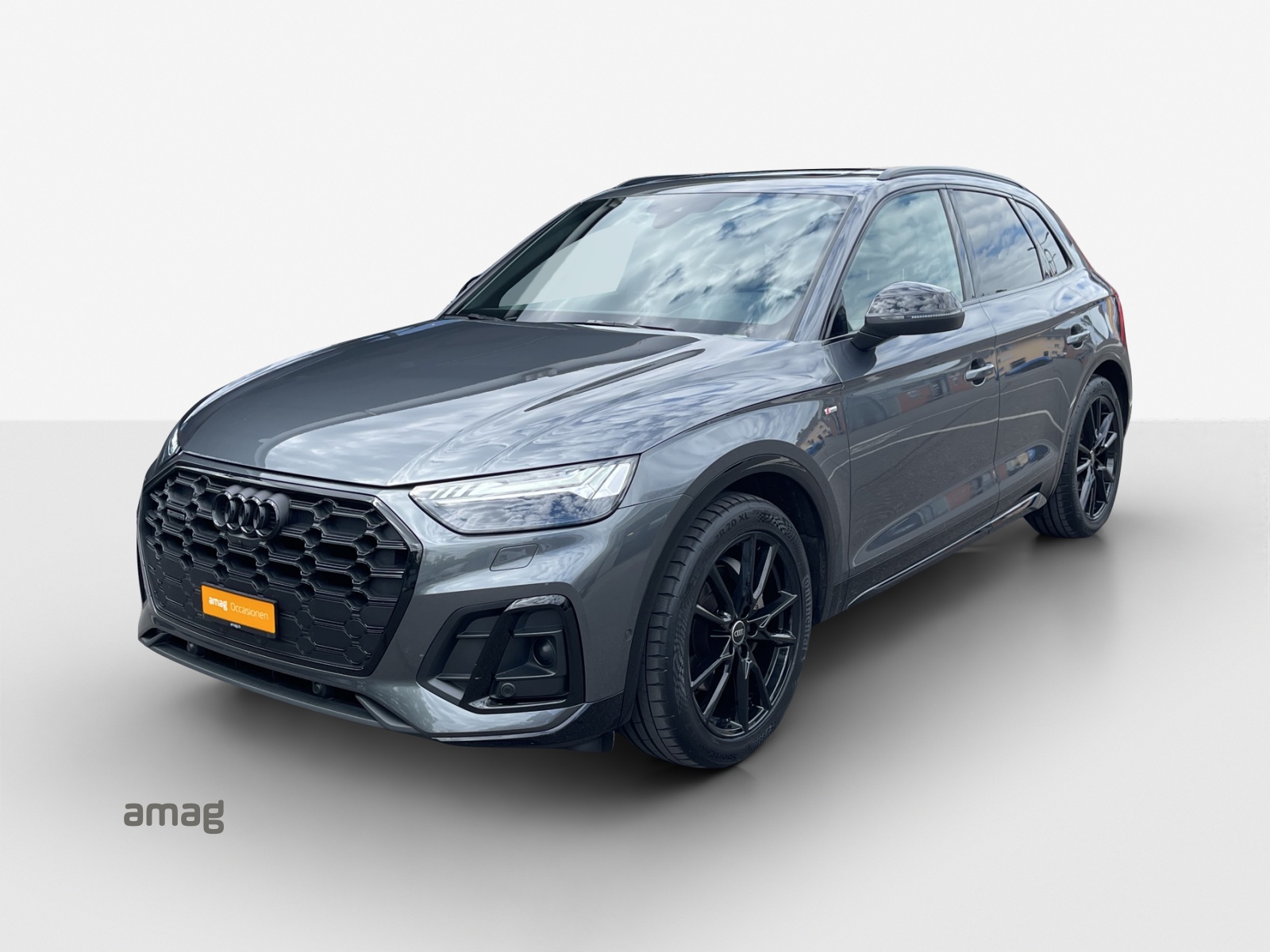 AUDI Q5 40 TDI Black Edition quattro S-tronic-image-0