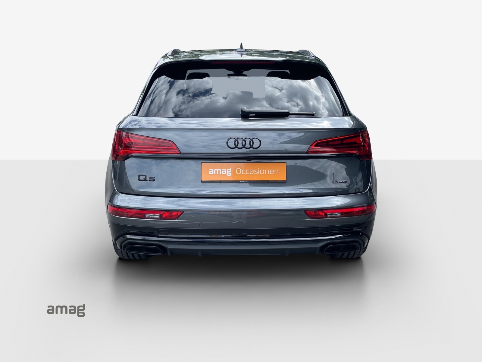 AUDI Q5 40 TDI Black Edition quattro S-tronic-image-3