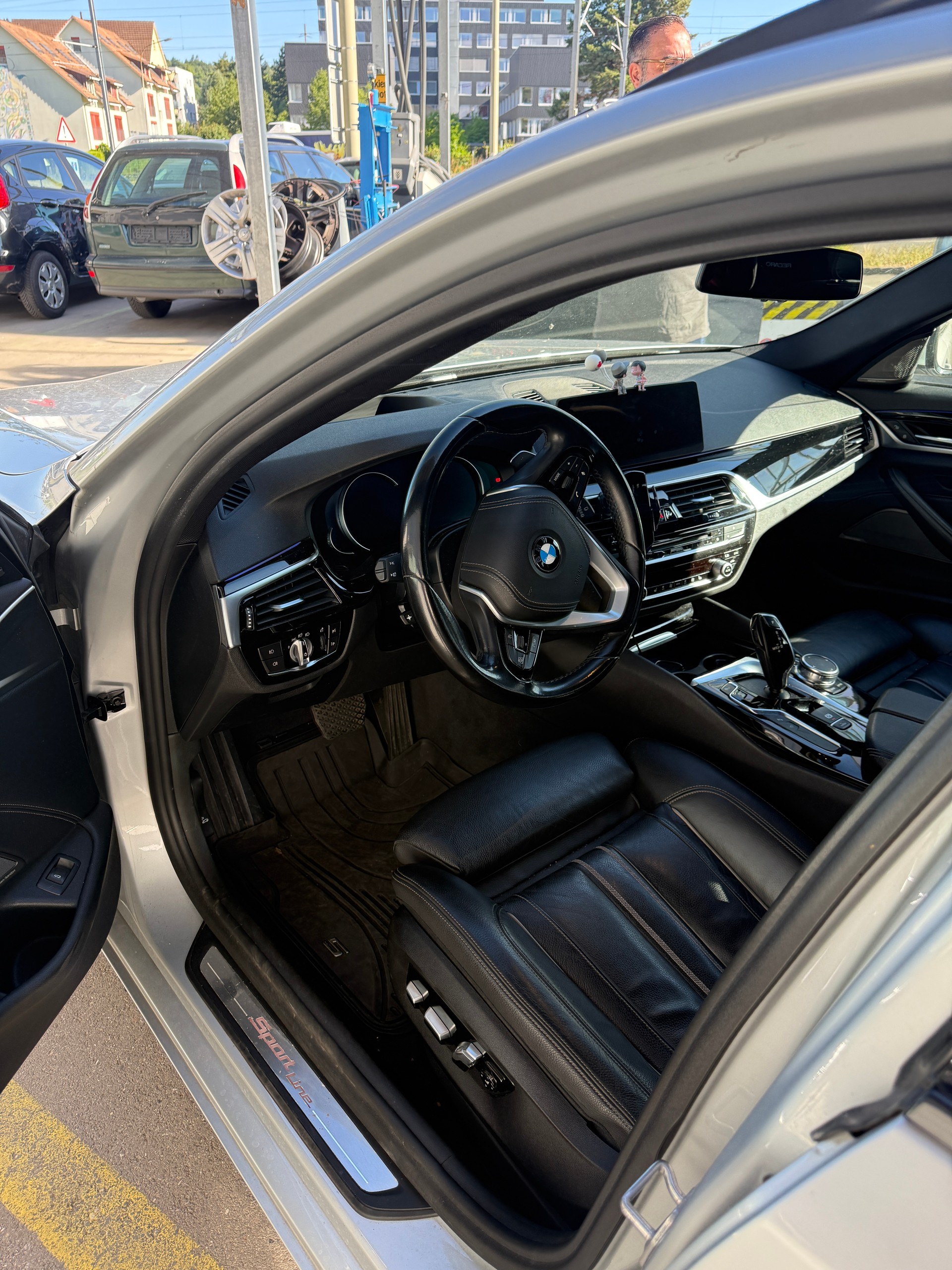 BMW 530d xDrive Touring Sport Line Steptronic-image-6