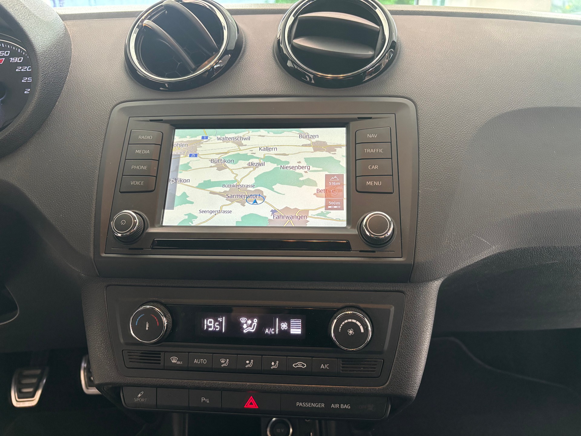 SEAT Ibiza SC 1.8 TSI Cupra-image-14