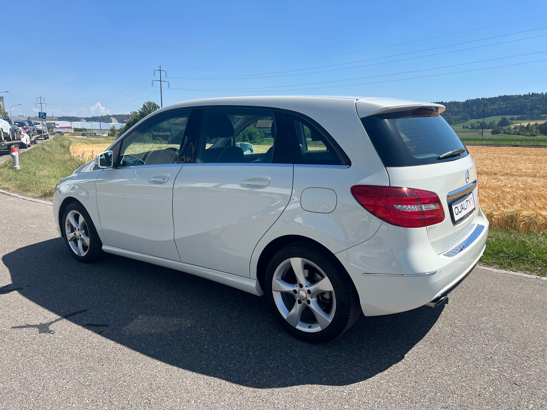 MERCEDES-BENZ B 200 7G-DCT-image-11