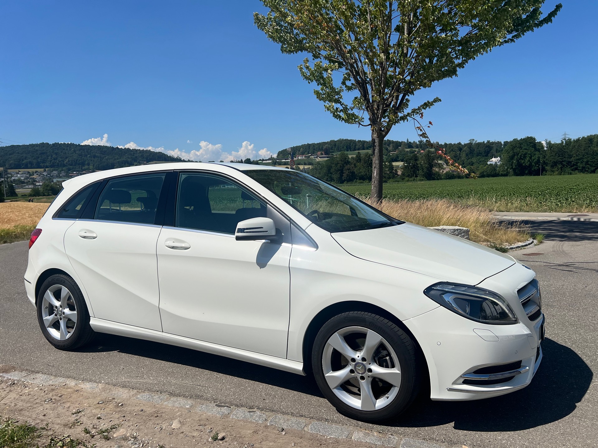 MERCEDES-BENZ B 200 7G-DCT-image-8