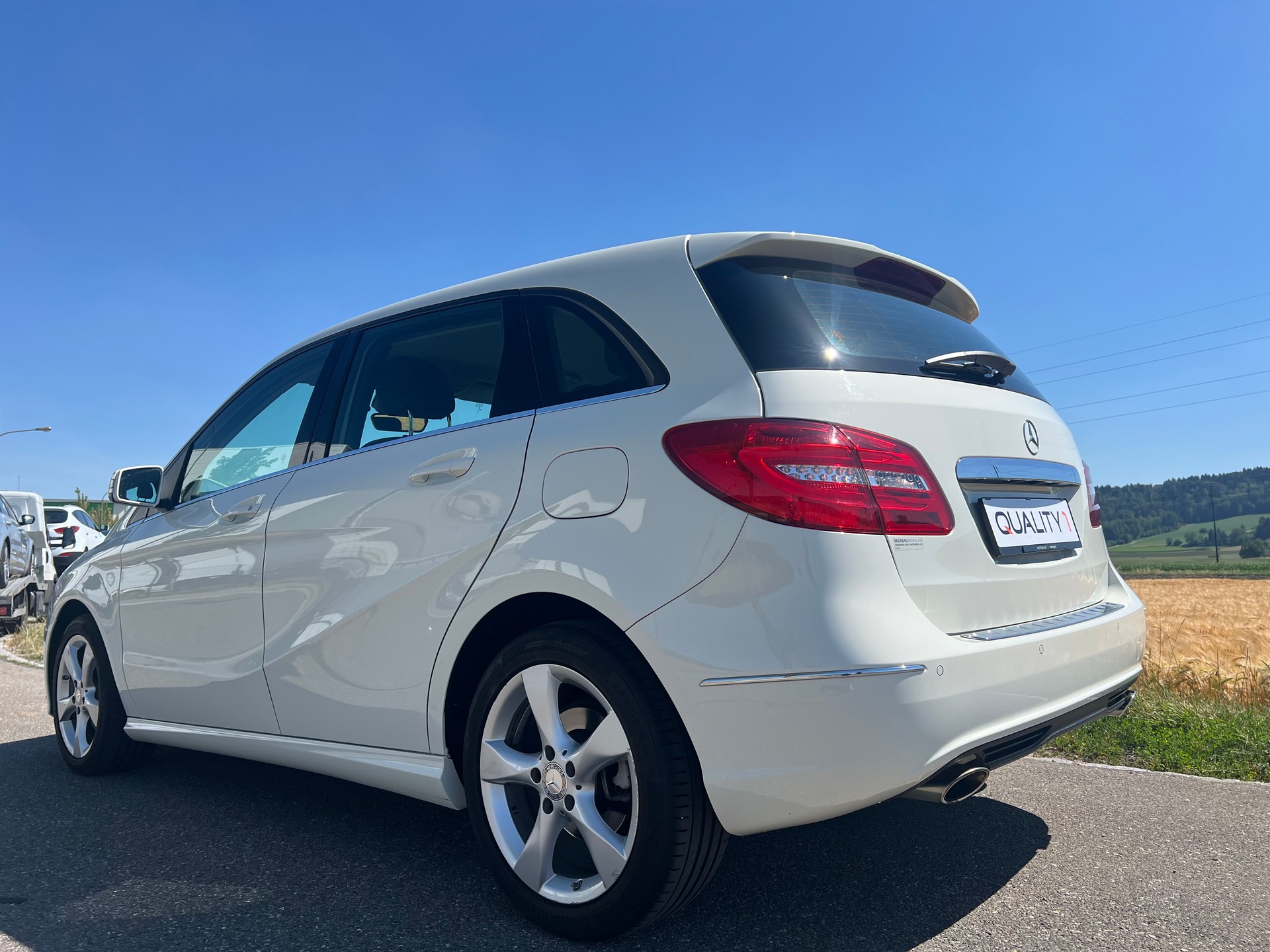 MERCEDES-BENZ B 200 7G-DCT-image-10