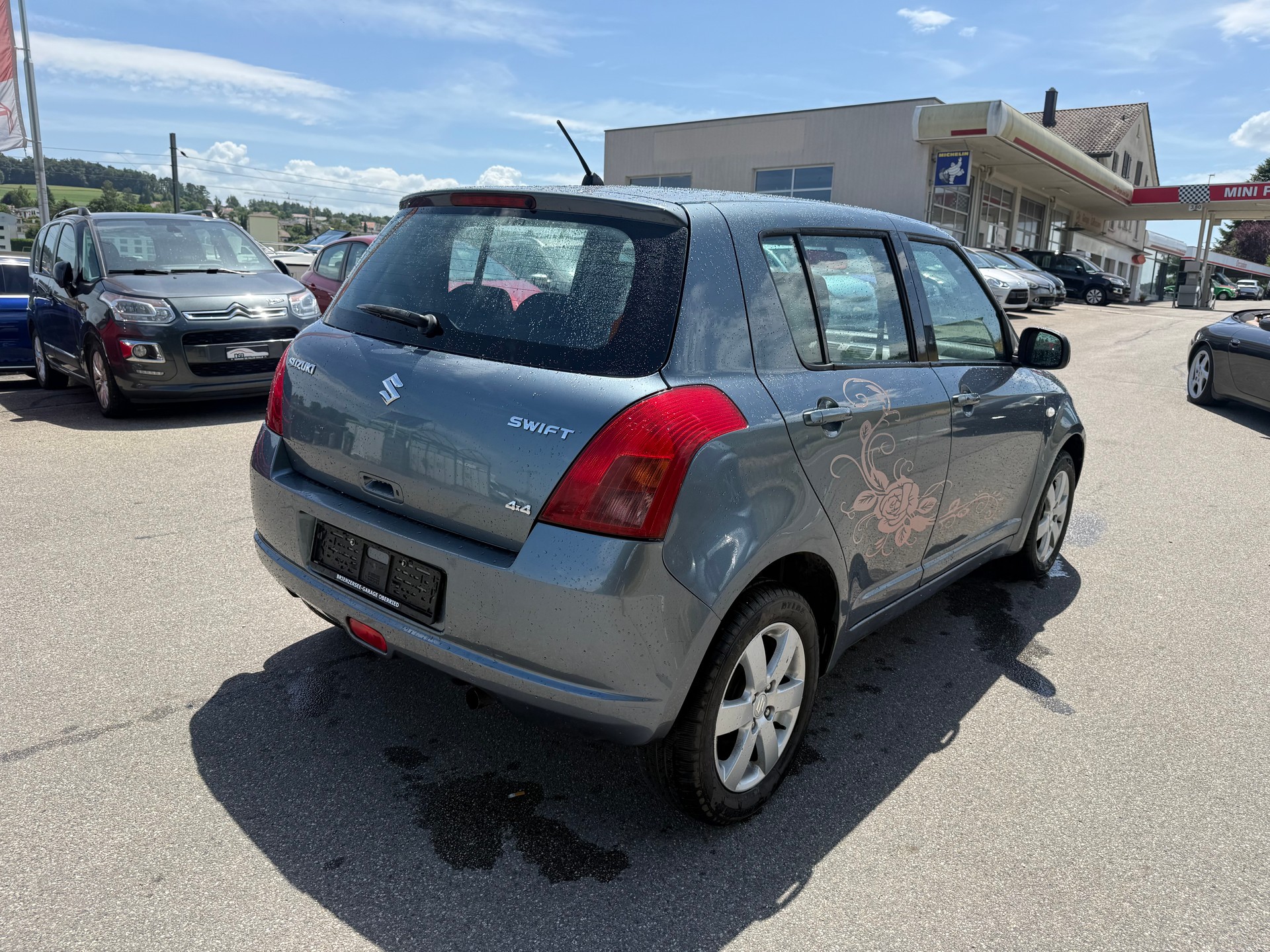 SUZUKI Swift 1.3i 16V GL Top 4x4-image-2