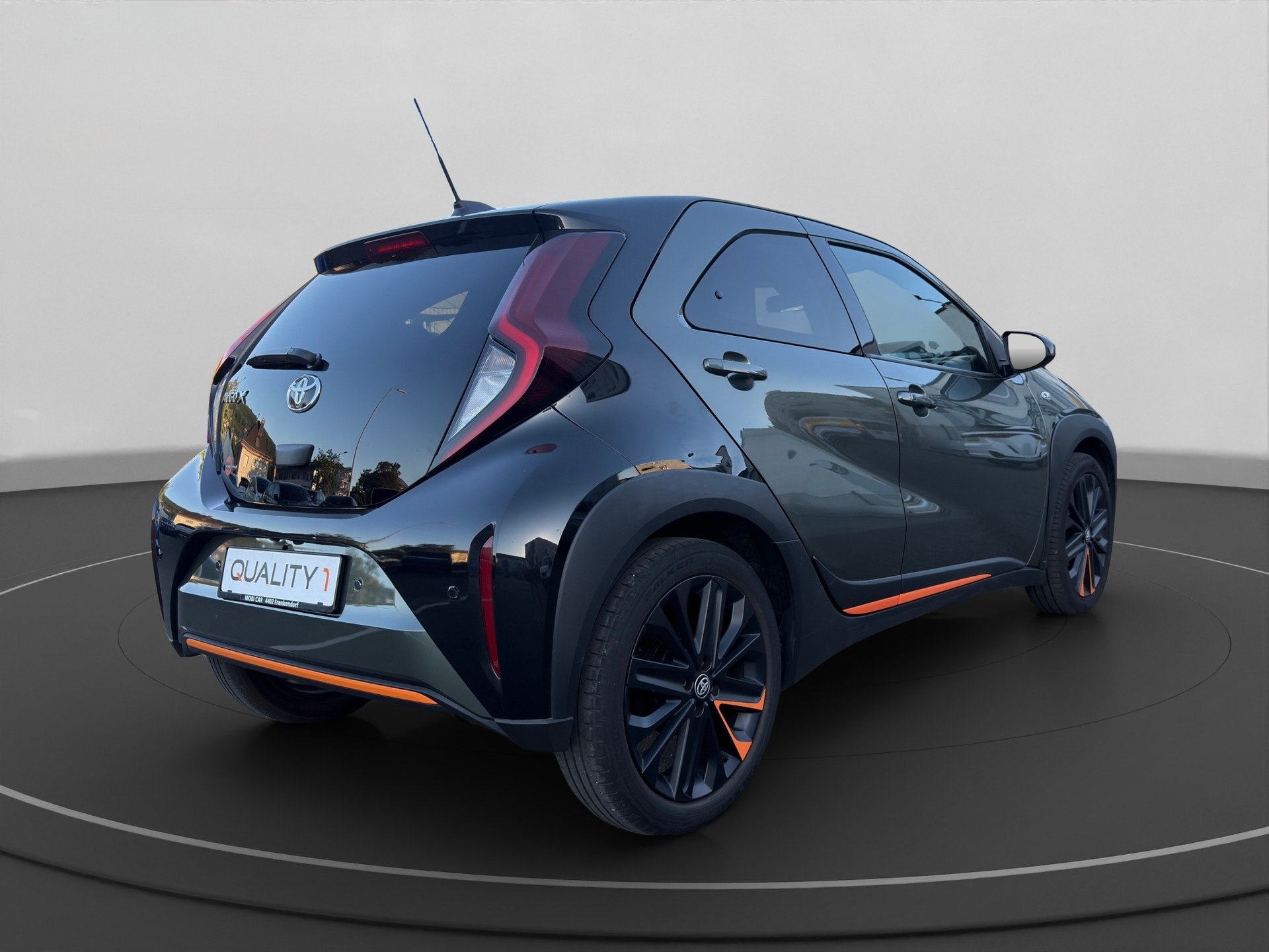 TOYOTA Aygo X 1.0 VVT-i Limited CVT-image-3