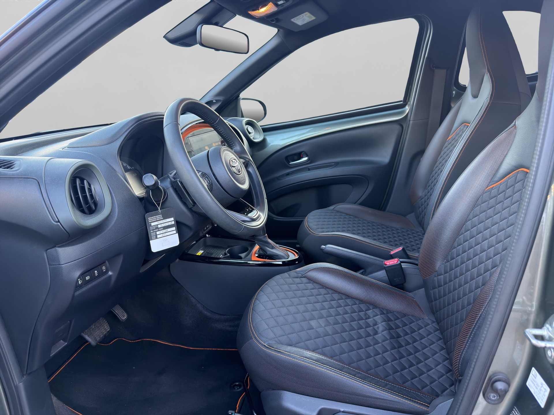 TOYOTA Aygo X 1.0 VVT-i Limited CVT-image-8