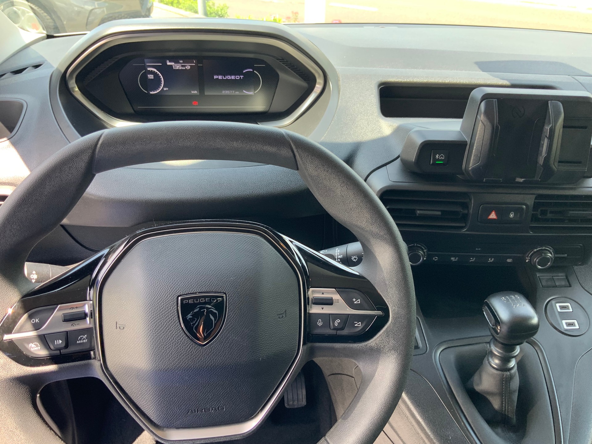 PEUGEOT Partner 1.2 Pure Tech 110 Standard 650kg-image-1
