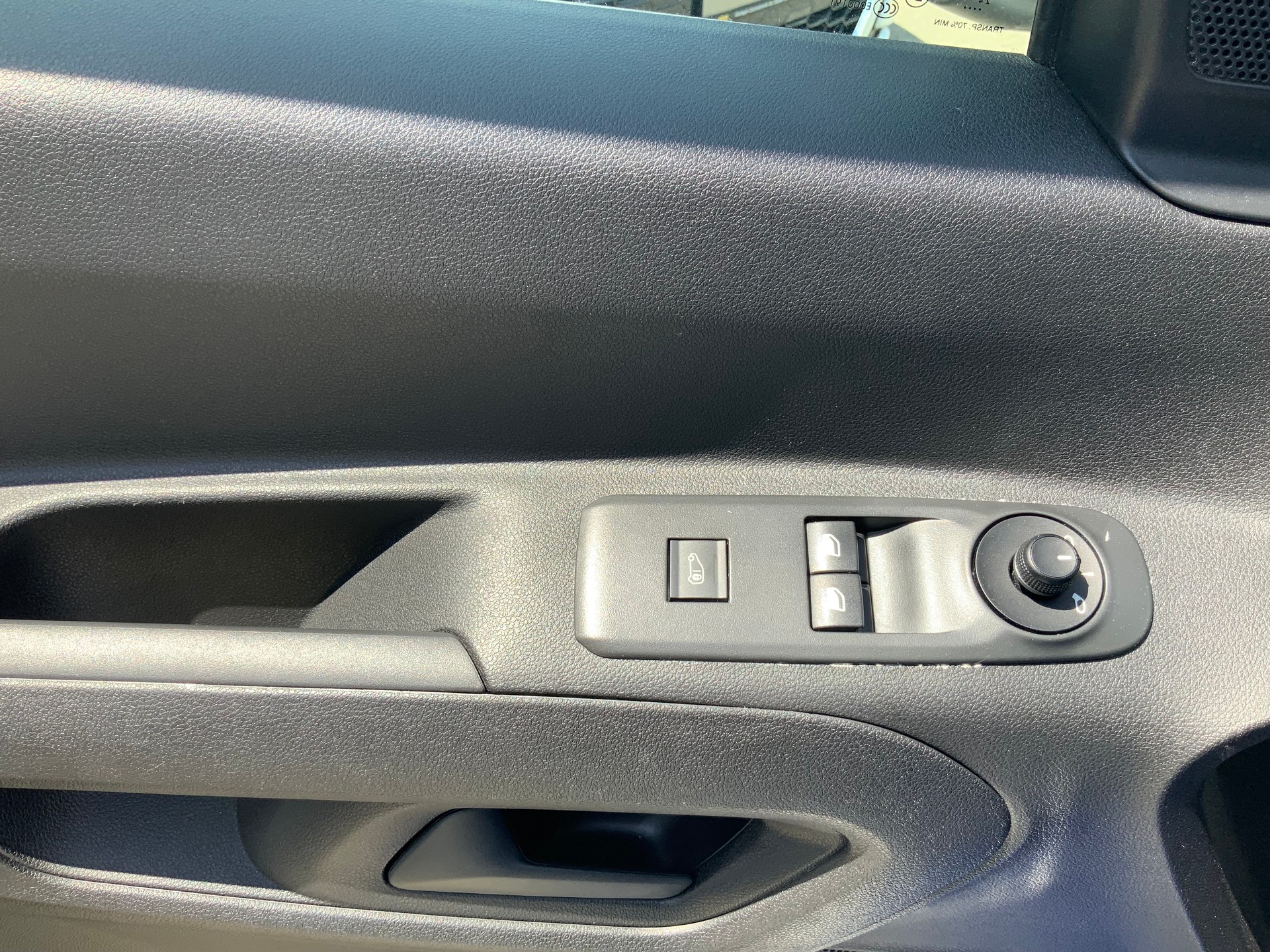 PEUGEOT Partner 1.2 Pure Tech 110 Standard 650kg-image-5