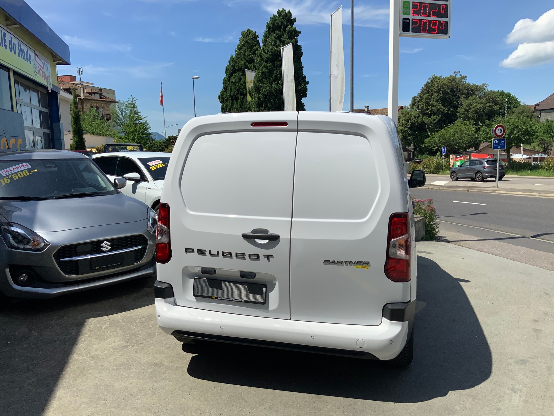 PEUGEOT Partner 1.2 Pure Tech 110 Standard 650kg-image-11
