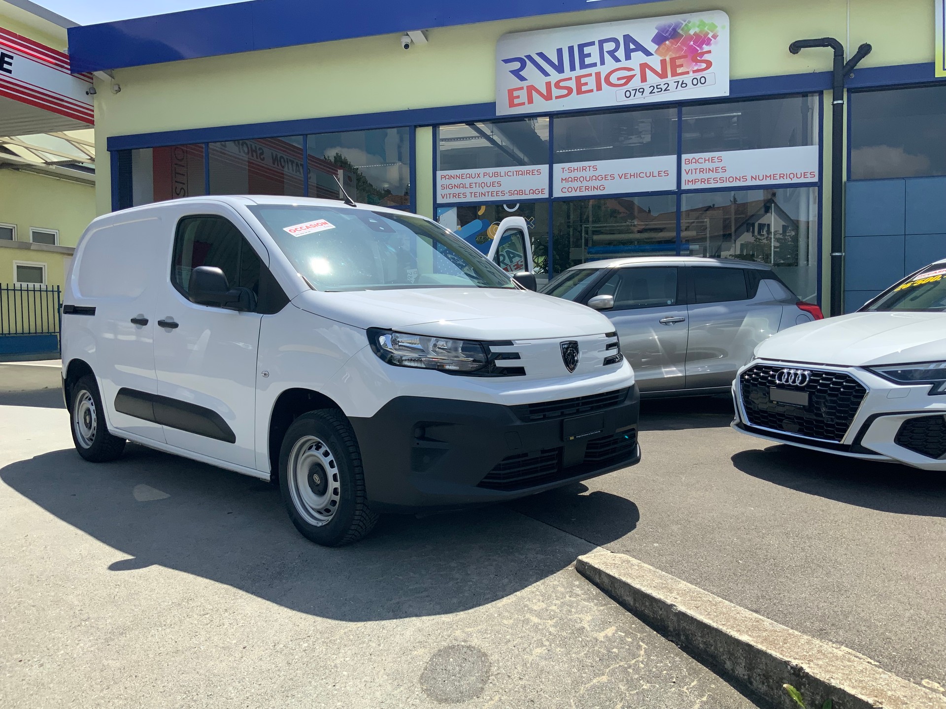 PEUGEOT Partner 1.2 Pure Tech 110 Standard 650kg-image-9