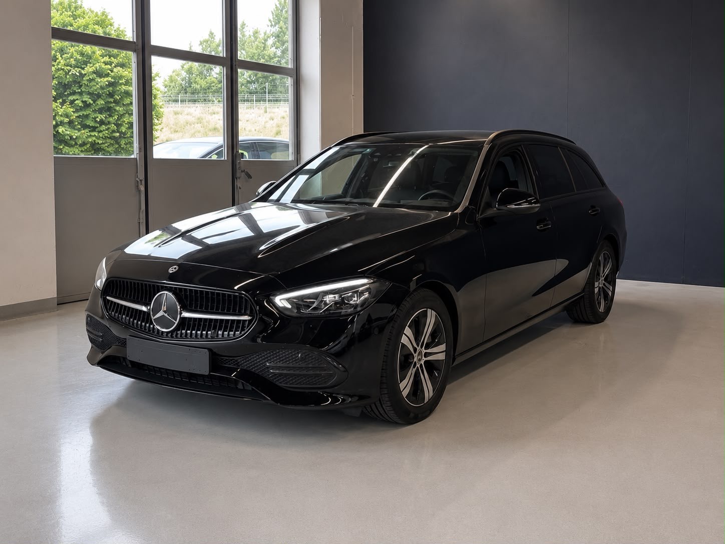 MERCEDES-BENZ C 200 T AMG Line-image-6