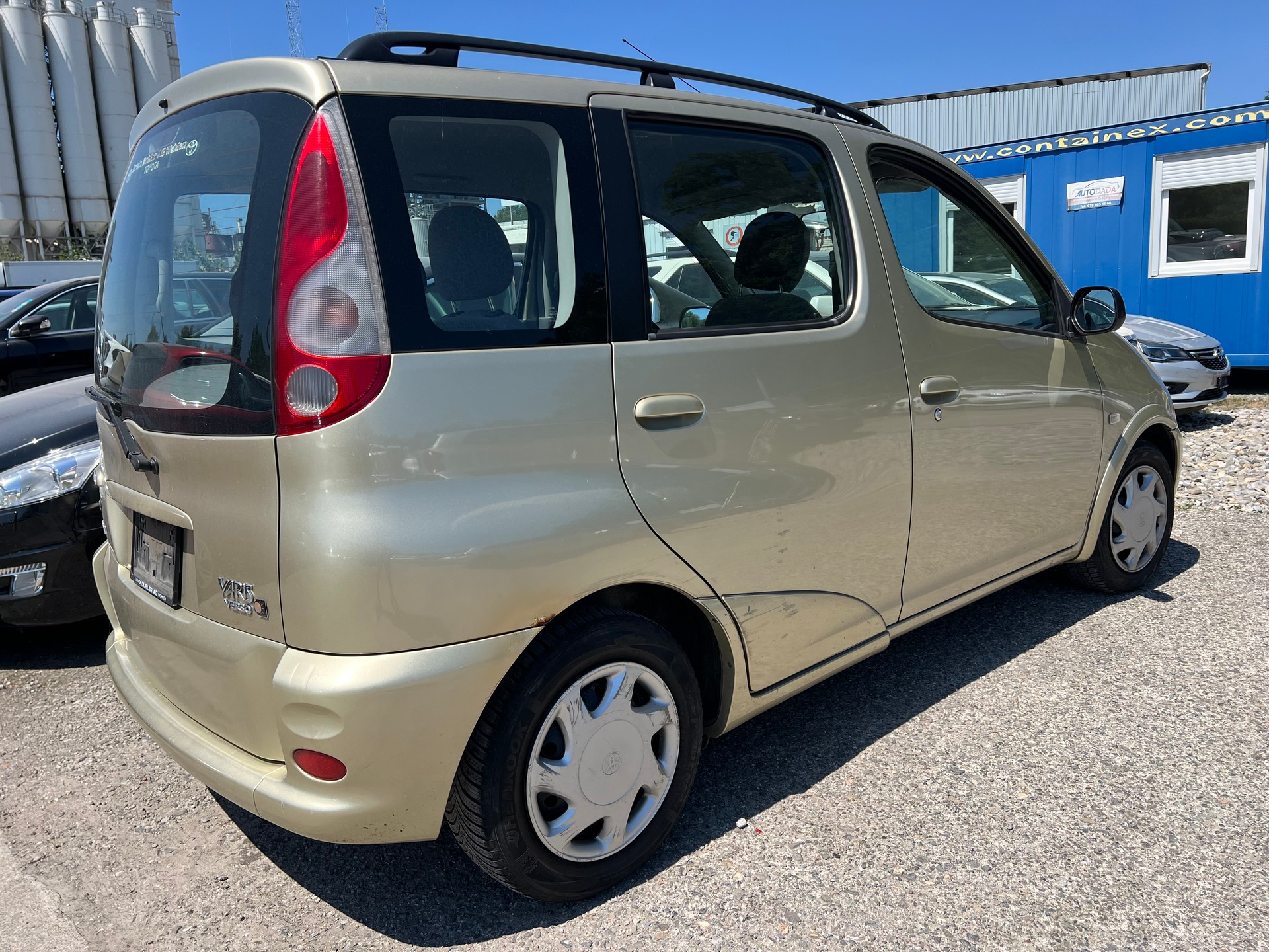 TOYOTA Yaris Verso 1.3 Linea Sol-image-2